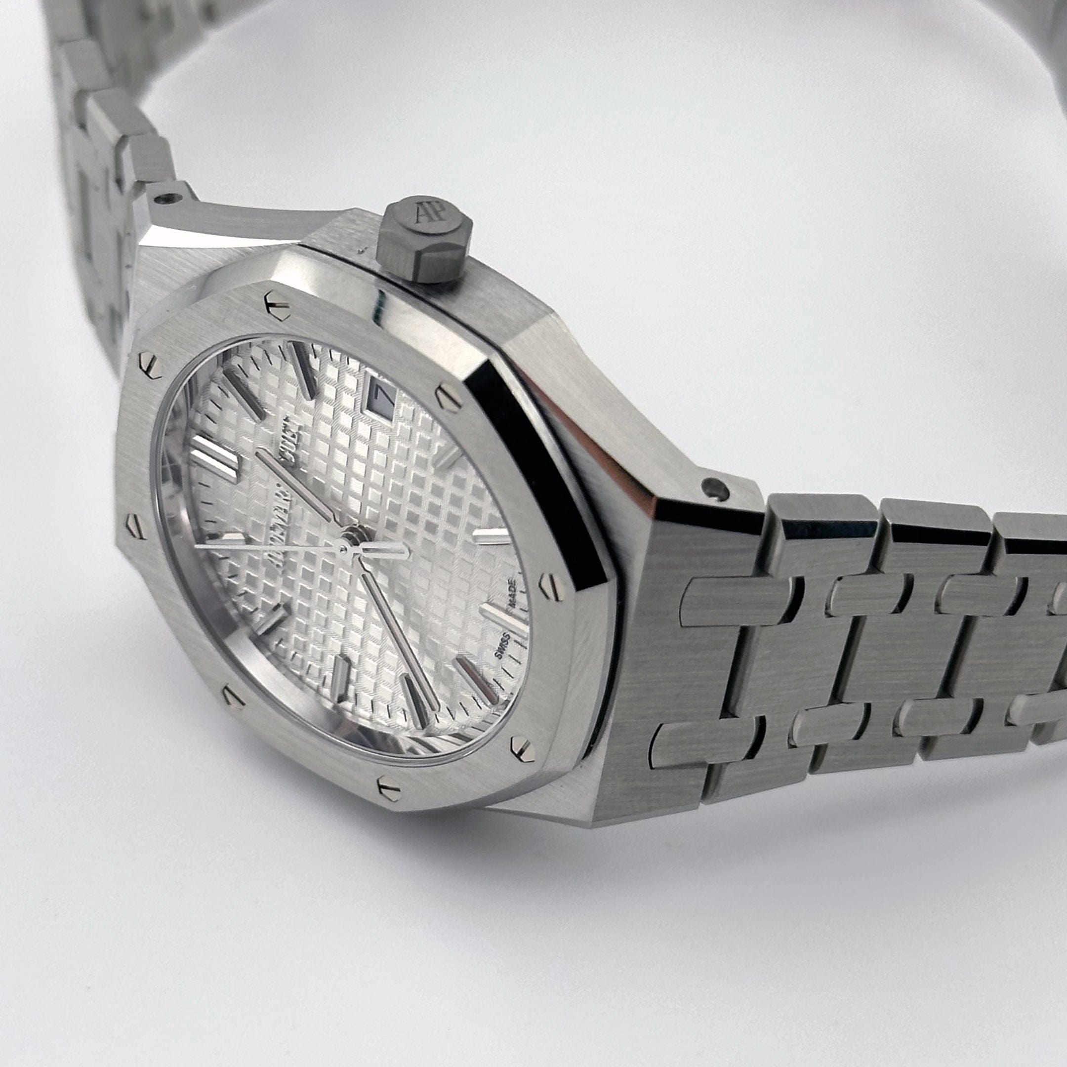 Audemars Piguet Royal Oak 77350ST.OO.1261ST.01  Stainless Steel Silver-toned  Dial (2024)