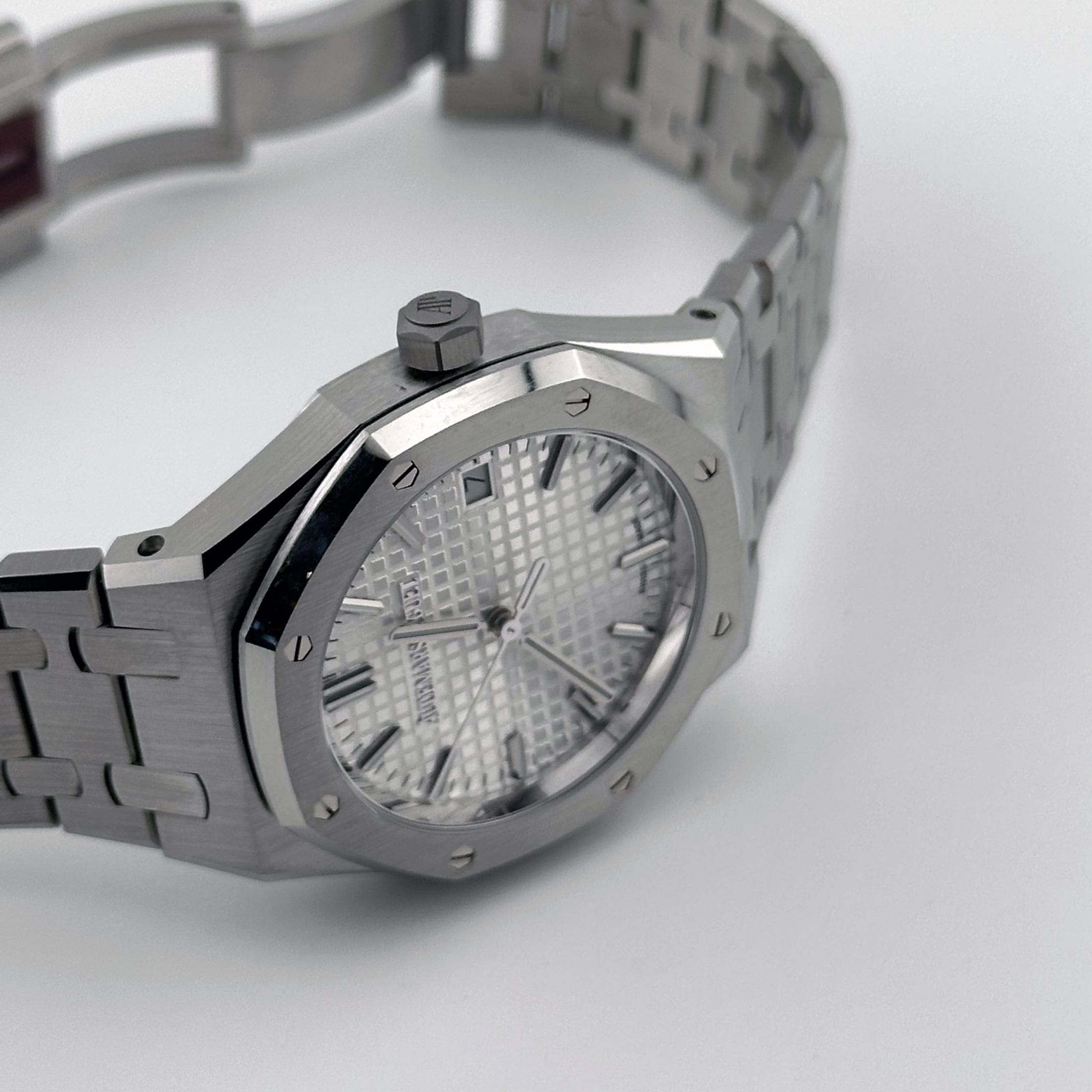 Audemars Piguet Royal Oak 77350ST.OO.1261ST.01  Stainless Steel Silver-toned  Dial (2024)