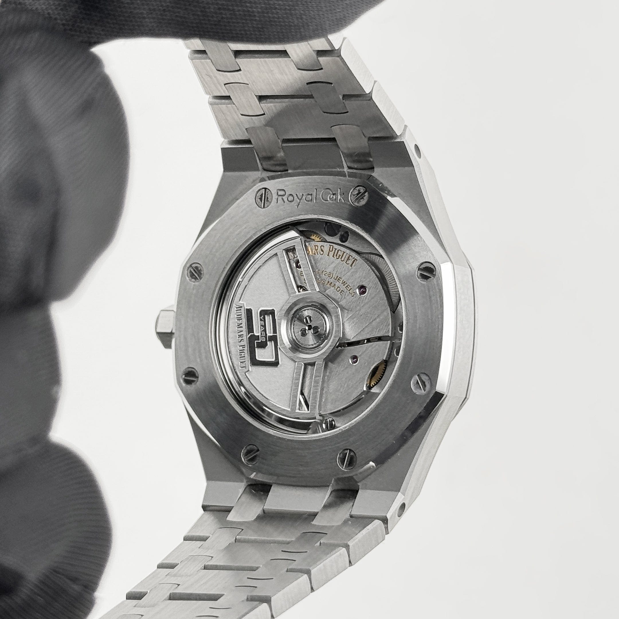 Audemars Piguet Royal Oak 77450ST.OO.1361ST.02 Stainless Steel Silver-Toned Dial (2025)