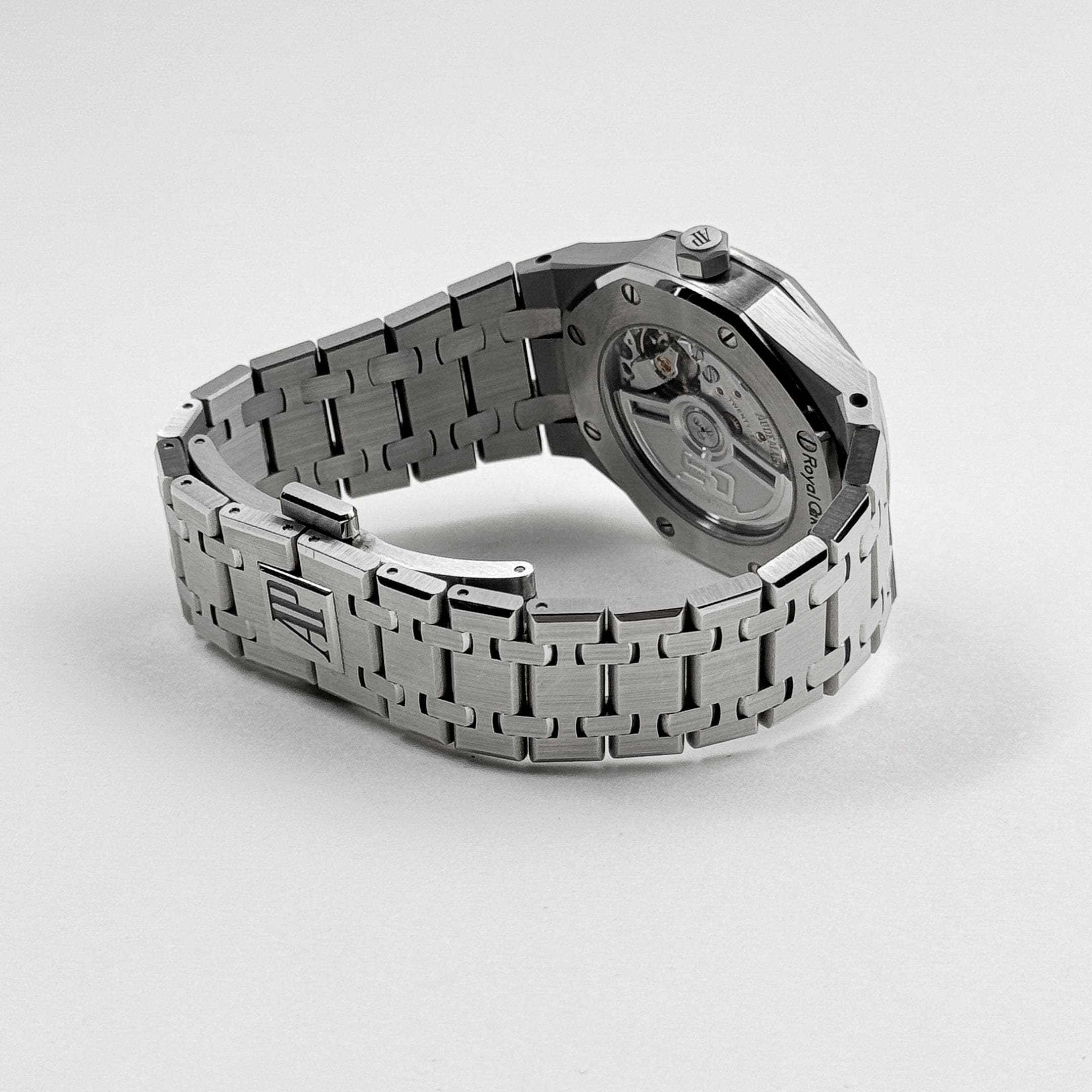 Audemars Piguet Royal Oak 77450ST.OO.1361ST.02 Stainless Steel Silver-Toned Dial (2025)