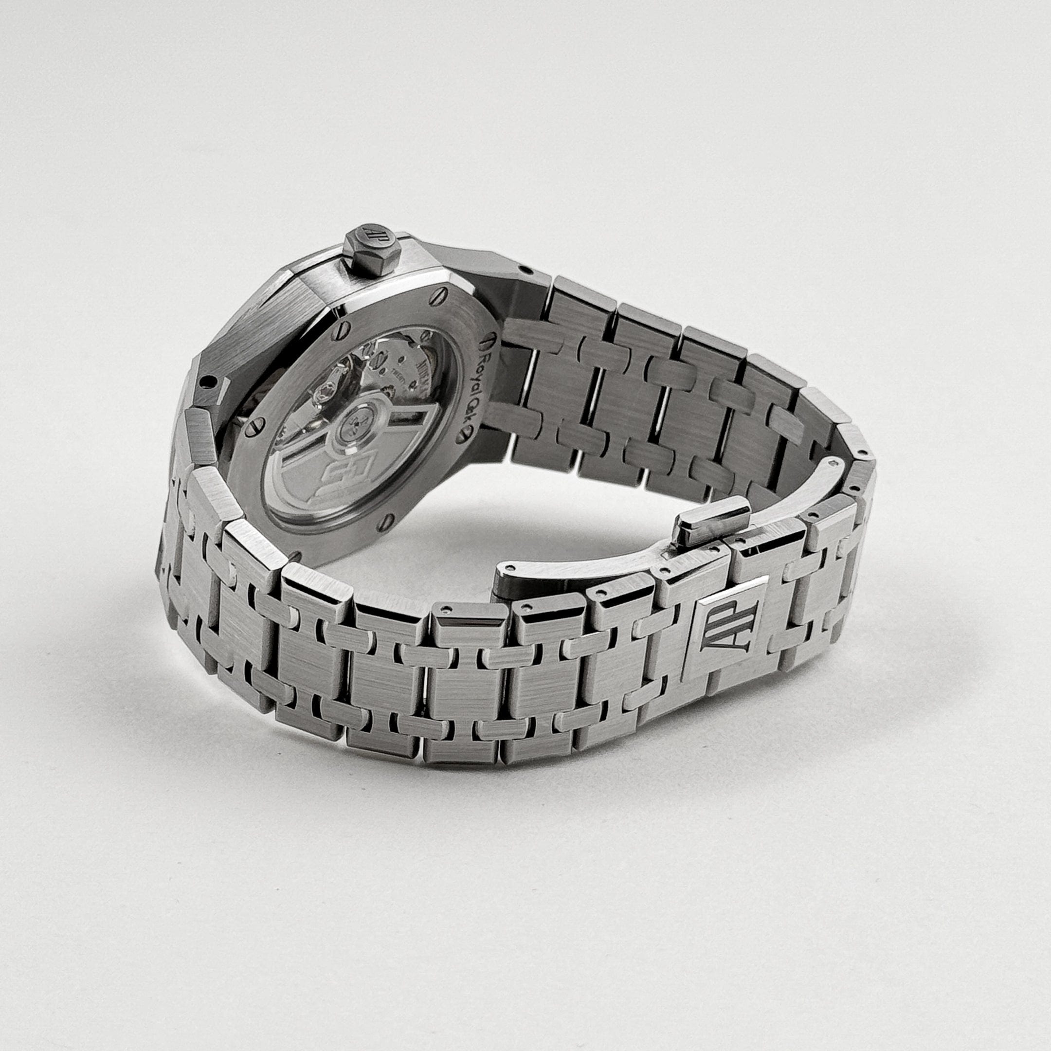 Audemars Piguet Royal Oak 77450ST.OO.1361ST.02 Stainless Steel Silver-Toned Dial (2025)