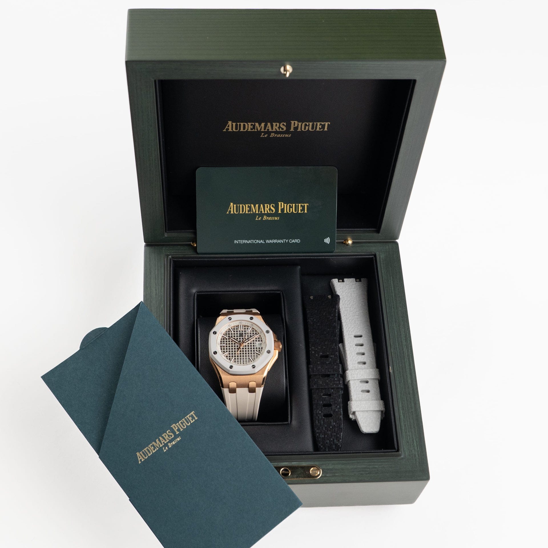 Audemars Piguet Royal Oak Offshore 77605OK.OO.A101CA.01 Selfwinding Rose Gold Ivory Dial (2024)