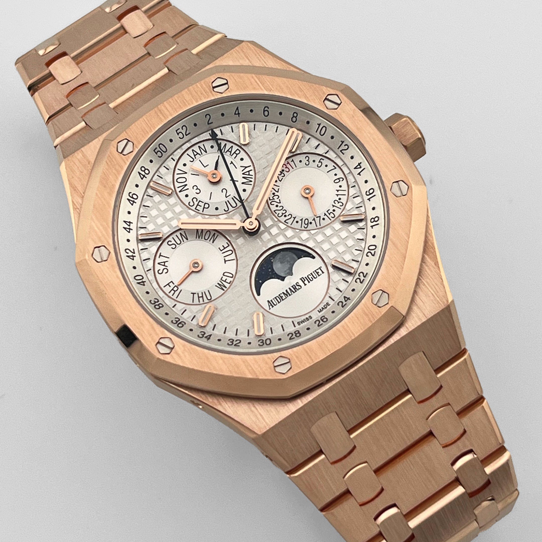 audemars-piguet-royal-oak-perpetual-calendar-26574or-oo-1220or-01-rose-gold-silver-dial-audemars-piguet-1201723745.jpg