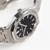 Audemars Piguet Royal Oak Quartz 67651ST.ZZ.D002CR.01 'Ladies' Stainless Steel Black Dial Diamond Bezel (2014)
