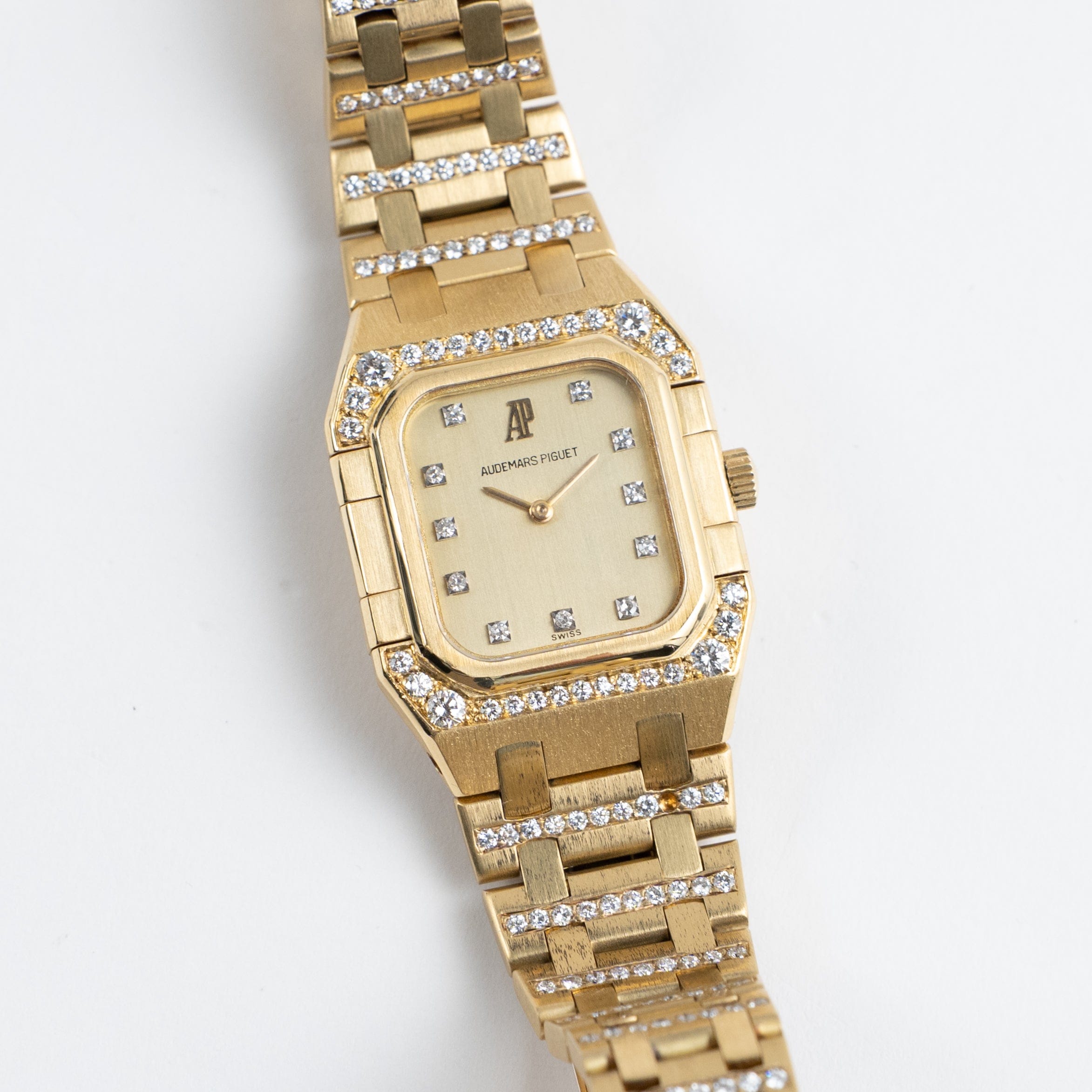 Audemars Piguet Royal Oak Rectangular 6015BA Vintage 'Ladies' Yellow Gold Diamond-Set Quartz (1982)