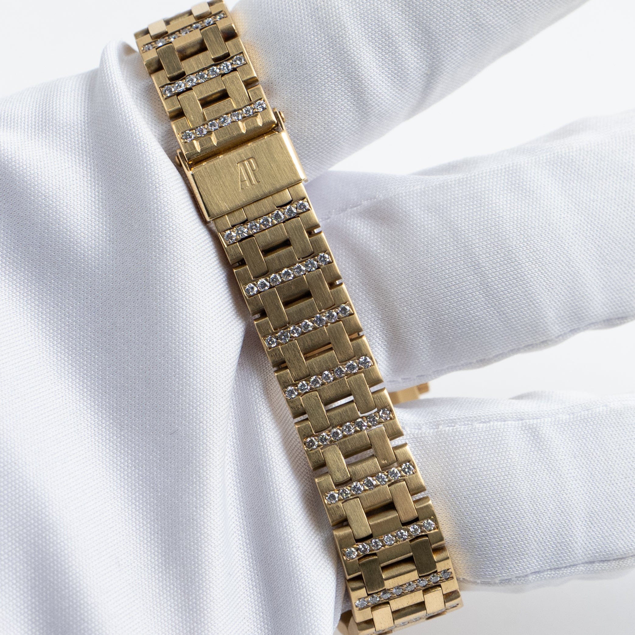 Audemars Piguet Royal Oak Rectangular 6015BA Vintage 'Ladies' Yellow Gold Diamond-Set Quartz (1982)