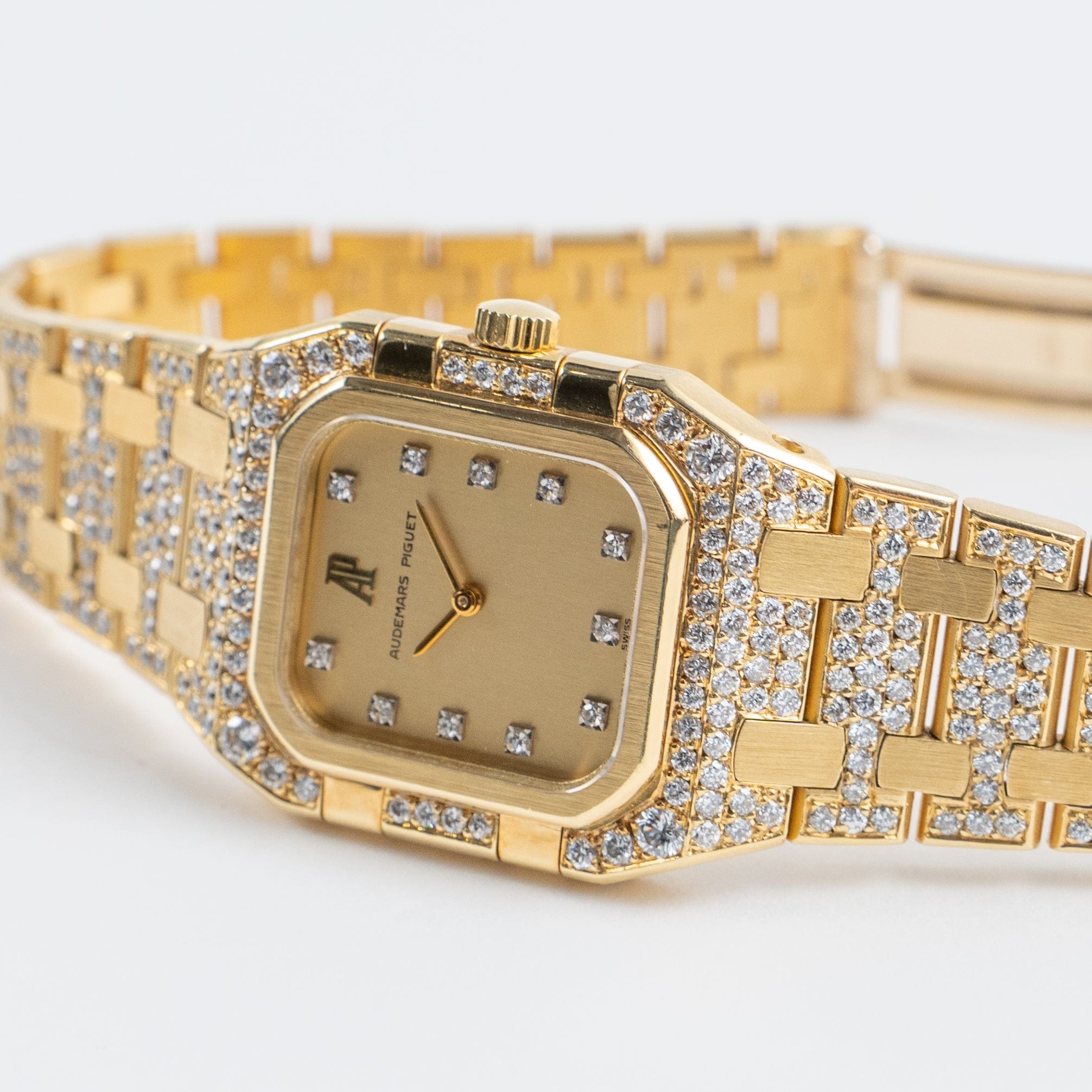 Audemars Piguet Royal Oak Rectangular 6028BA Vintage 'Ladies' Yellow Gold Diamond-Set Quartz (1983)