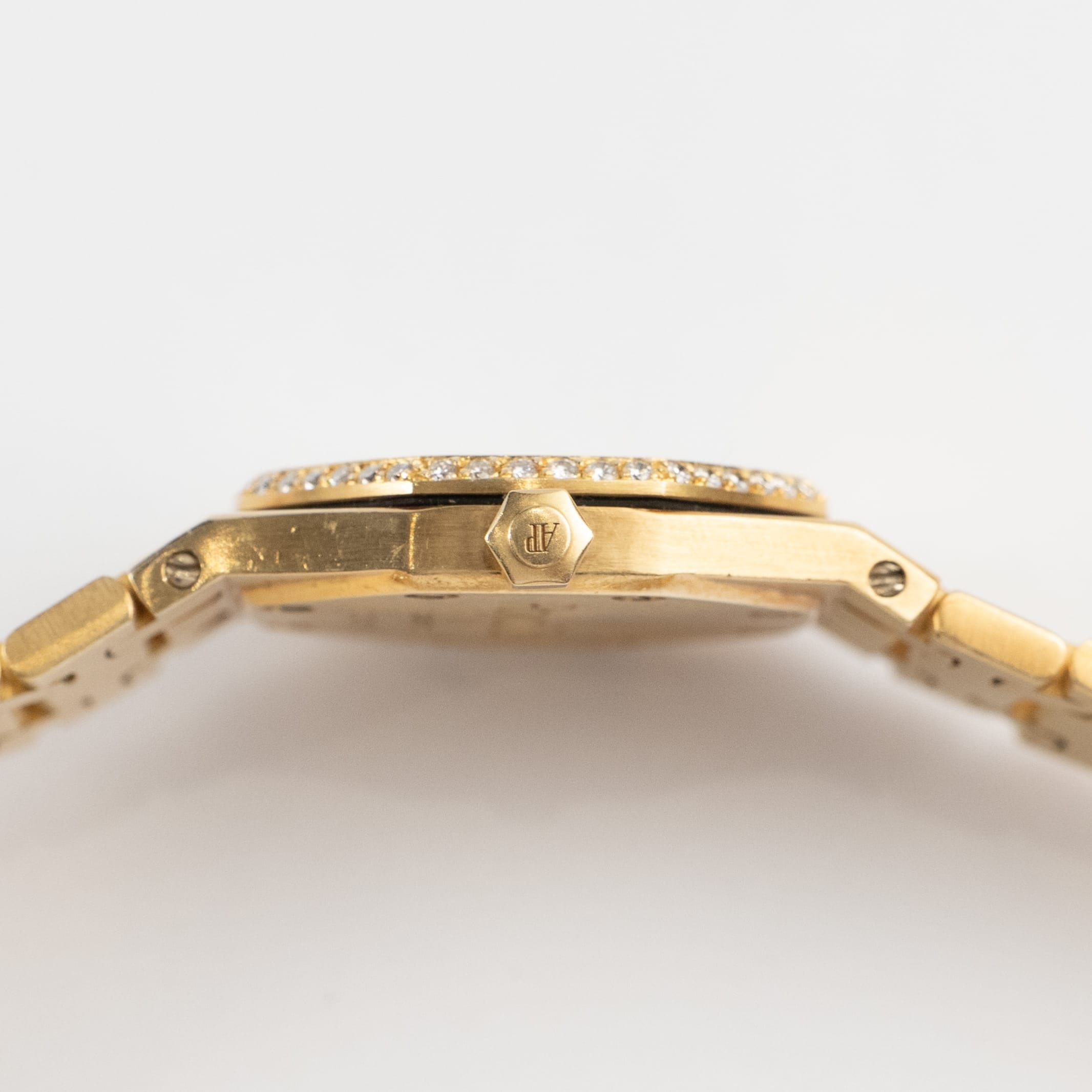 Audemars Piguet Royal Oak Vintage 6164/516 'Ladies' Yellow Gold Champagne Diamond Dial Diamond Bezel
