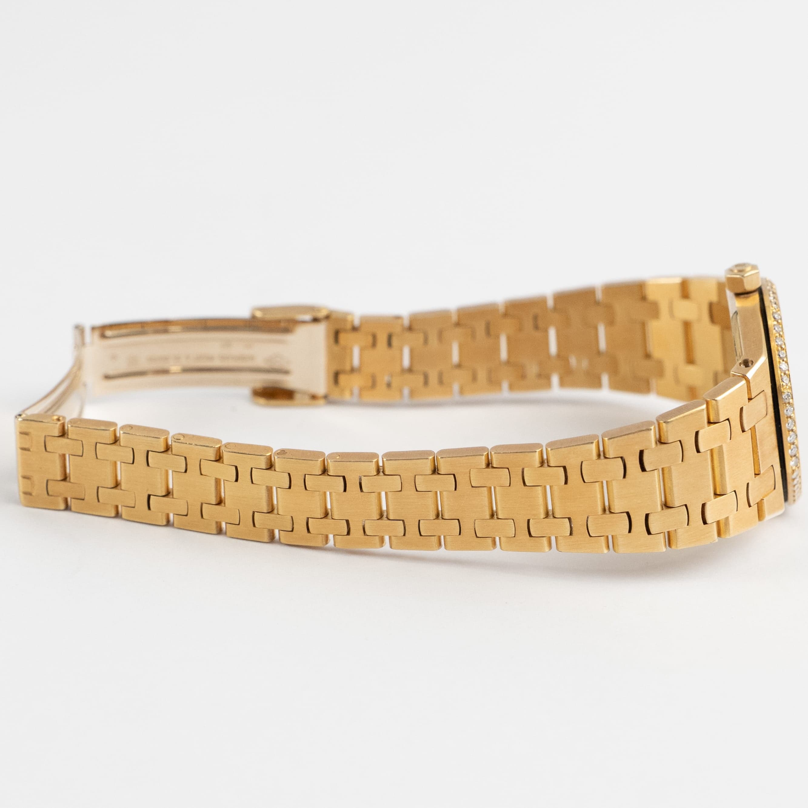 Audemars Piguet Royal Oak Vintage 6164/516 'Ladies' Yellow Gold Champagne Diamond Dial Diamond Bezel