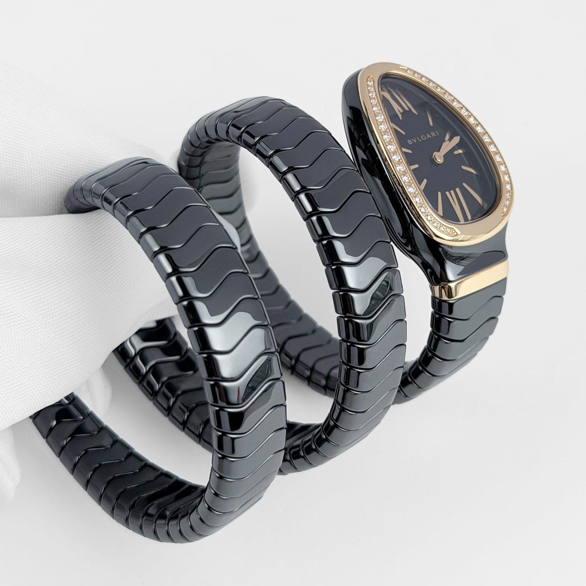 Bvlgari Serpenti Spiga Watch 102885 Black Ceramic and Rose Gold Black Lacquered Polished Dial Diamond Bezel (2026)