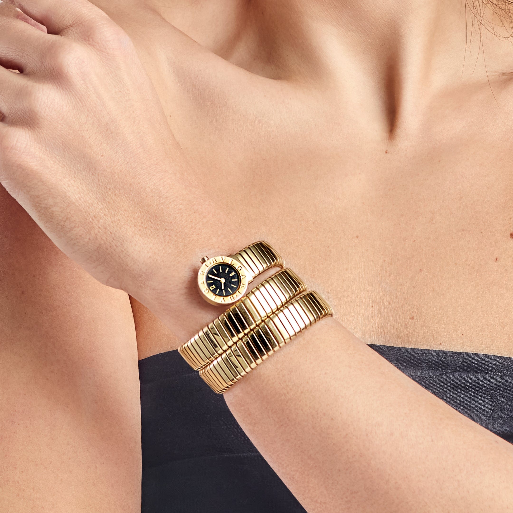 BVLGARI Tubogas BB191T 3 Row Yellow Gold Black Dial Quartz