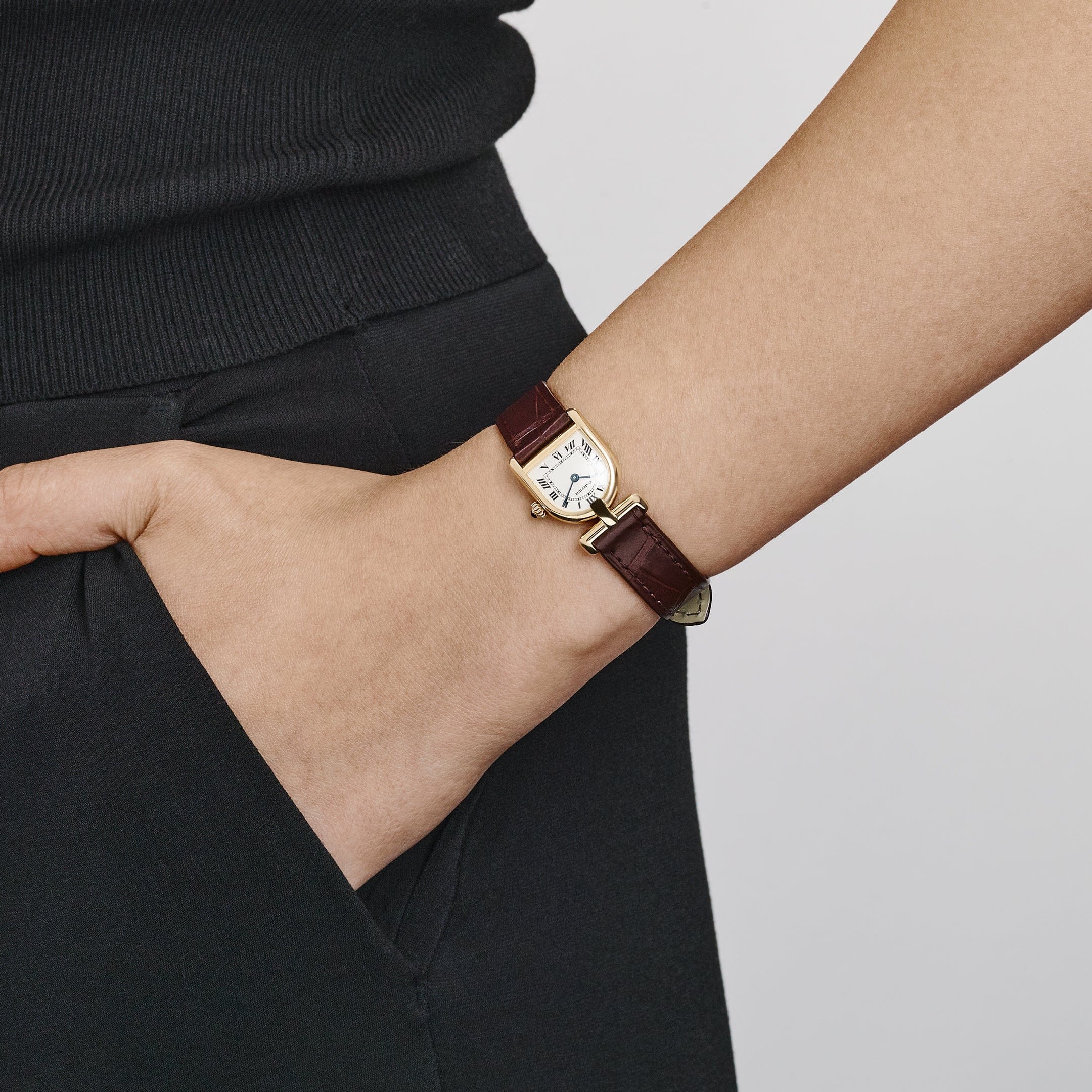 Cartier Calandre 6603 'Ladies' Yellow Gold White Dial Quartz