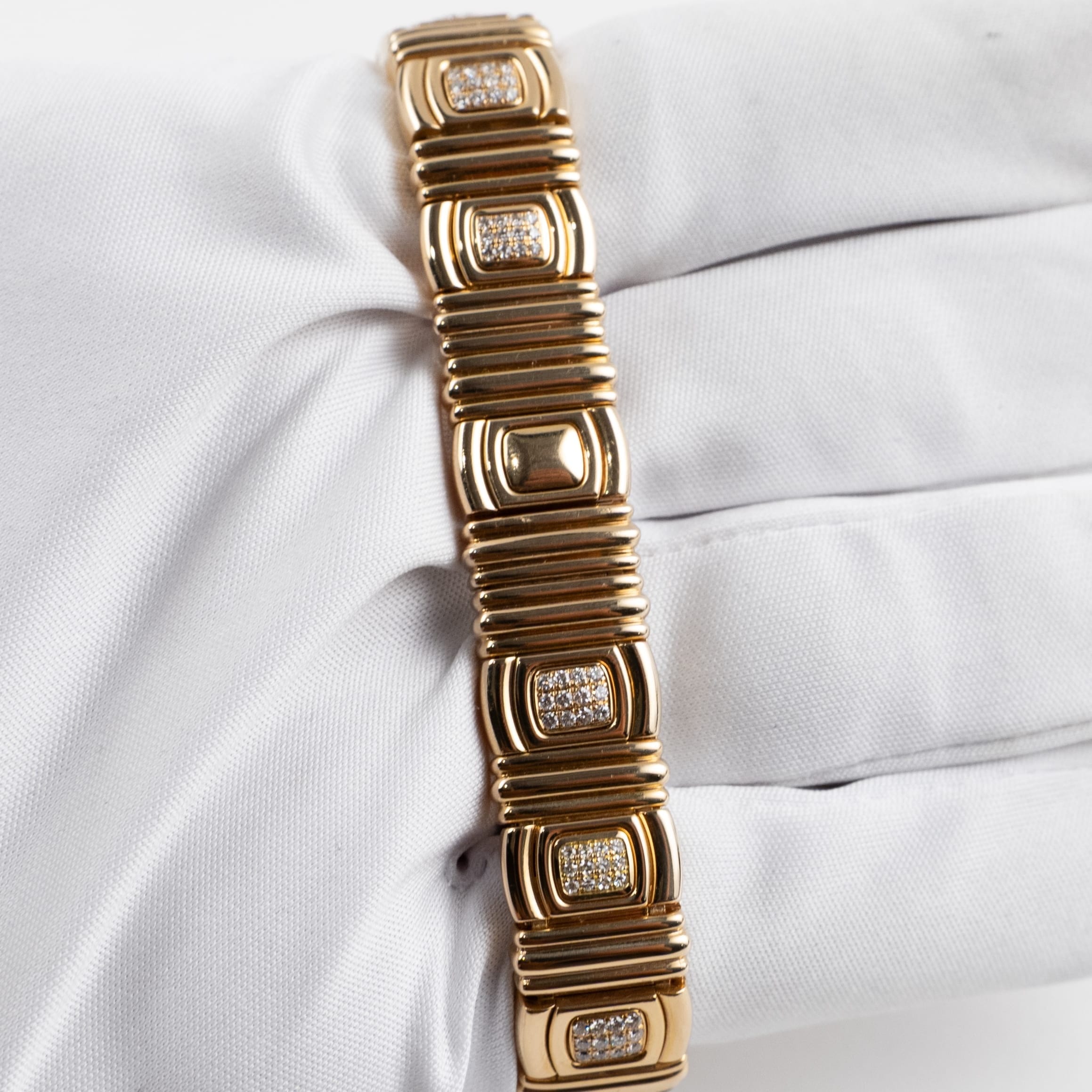 Cartier Ellipse WB6006EE Yellow Gold White Dial Diamond Bezel and Bracelet Quartz