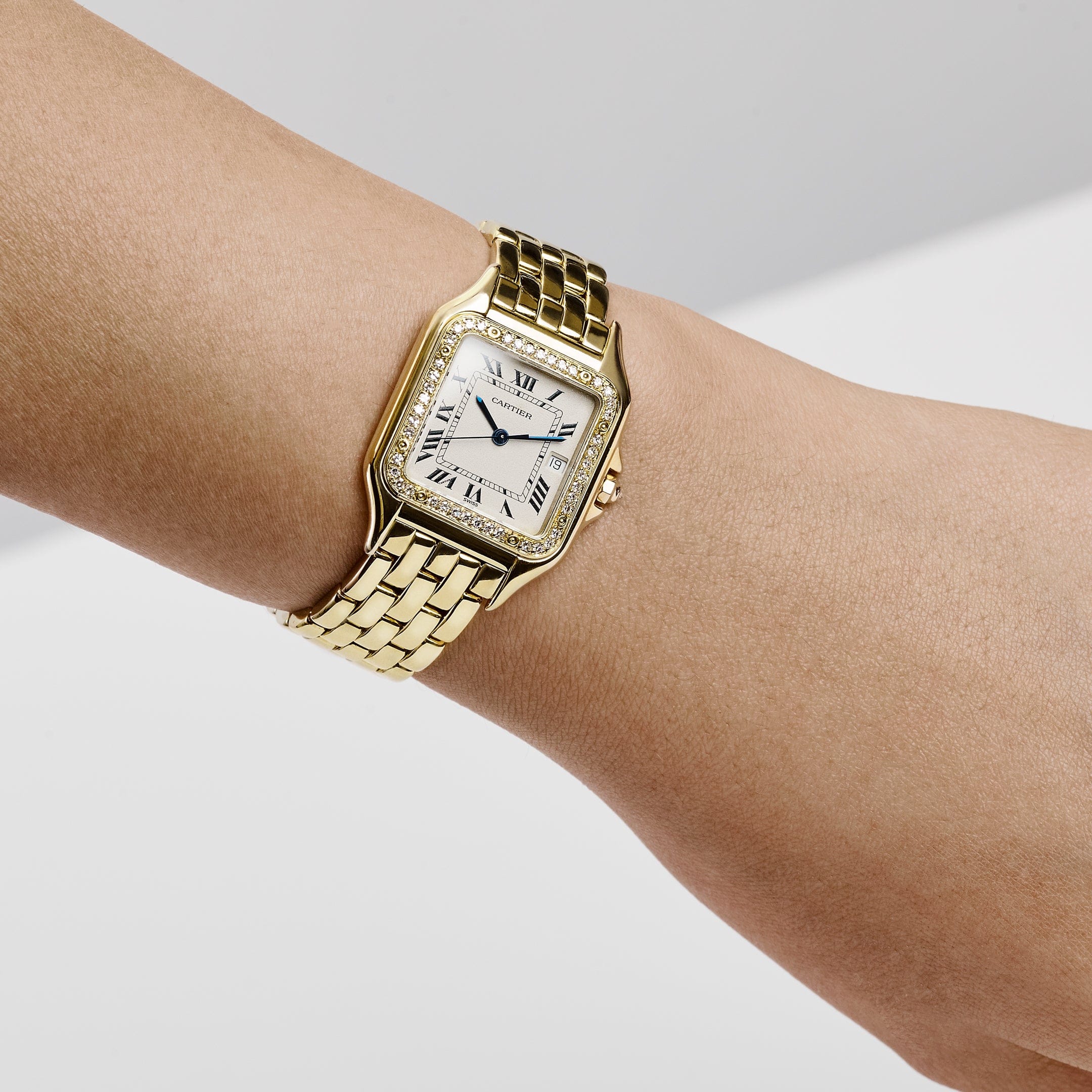 cartier-panthere-883969-ladies-midsize-yellow-gold-white-dial-diamond-bezel-quartz-cartier-1239544813.jpg
