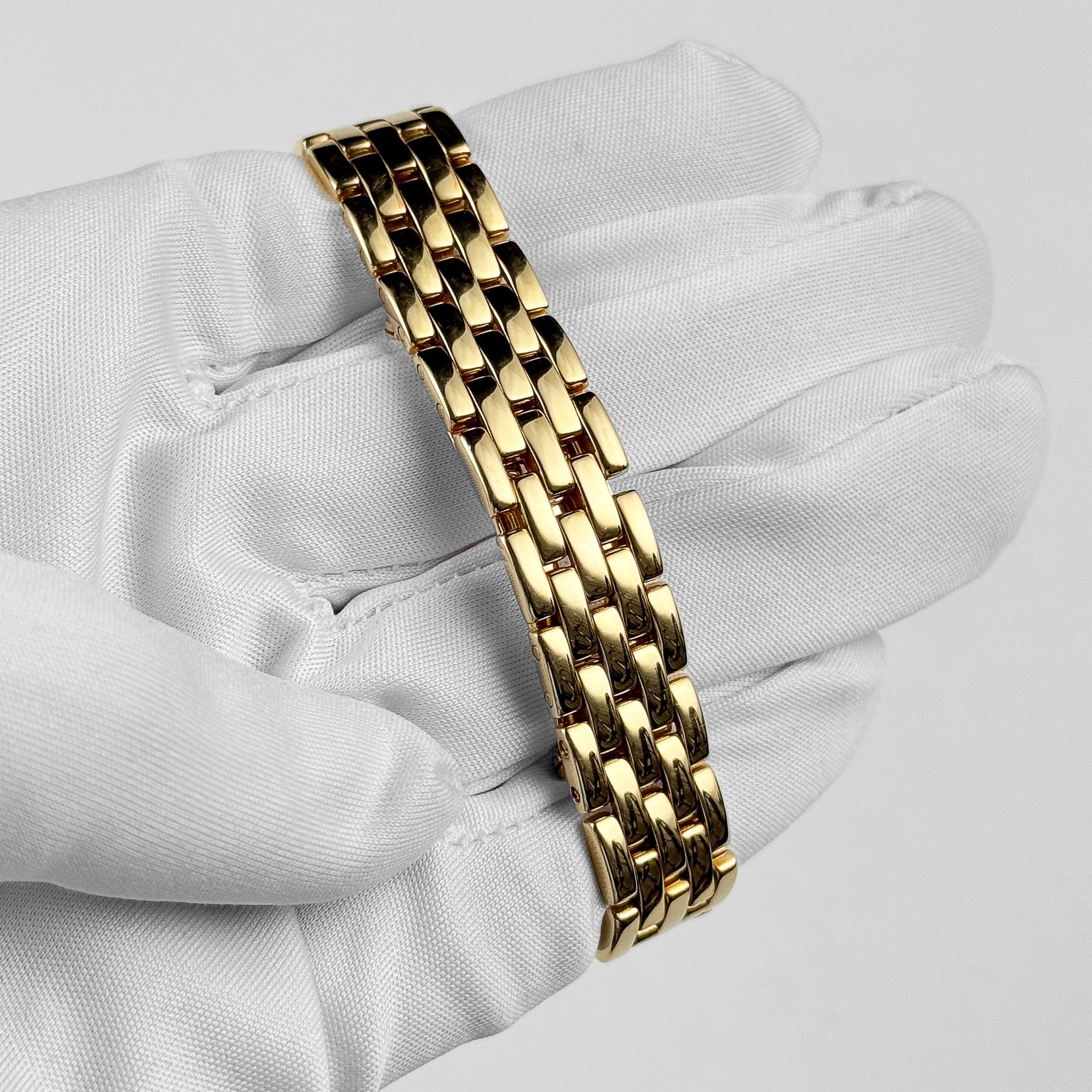 Cartier Panthere W25022B9 'Ladies' Yellow Gold White Dial Quartz