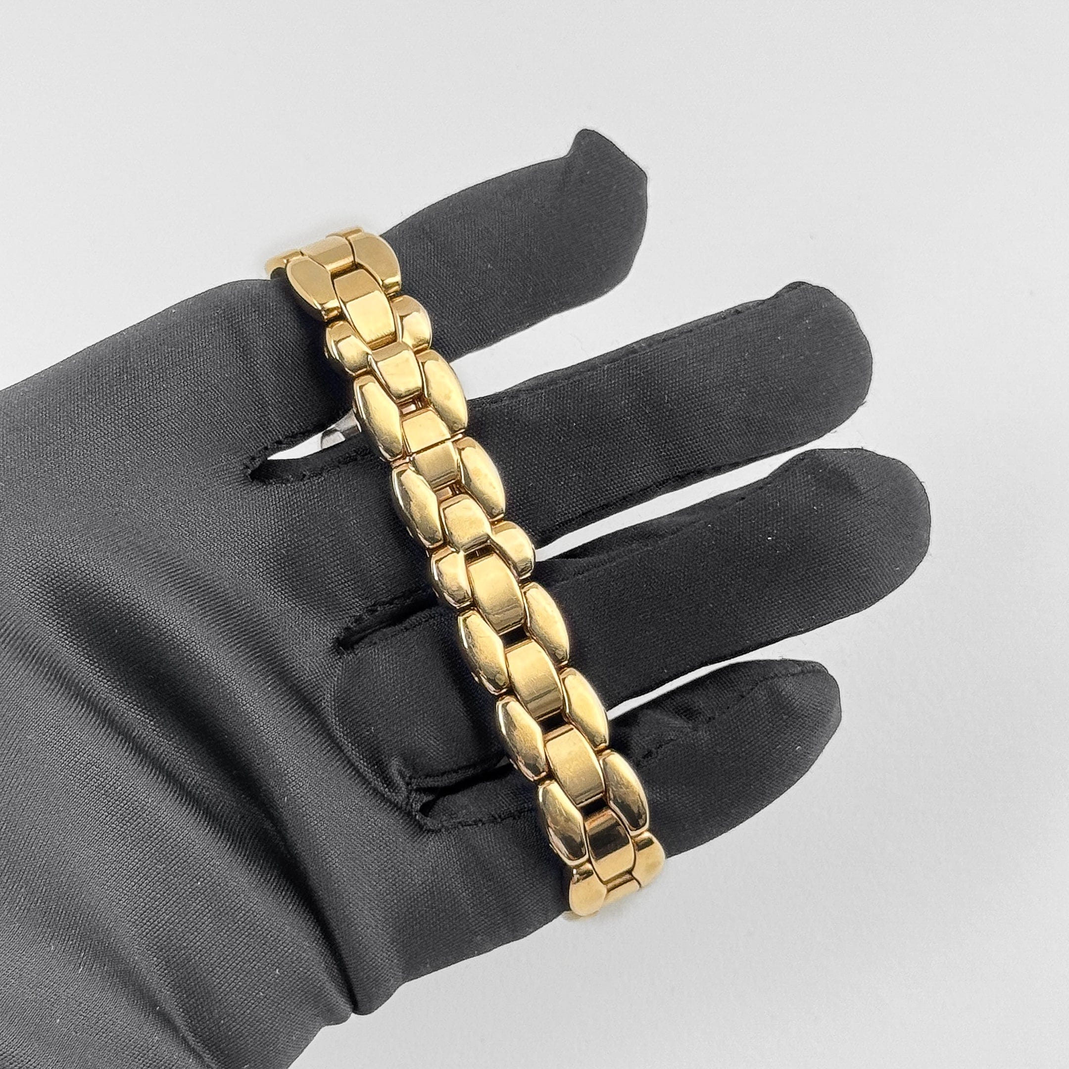 Cartier Tonneau 1945 'Ladies' Yellow Gold Silver Dial Quartz