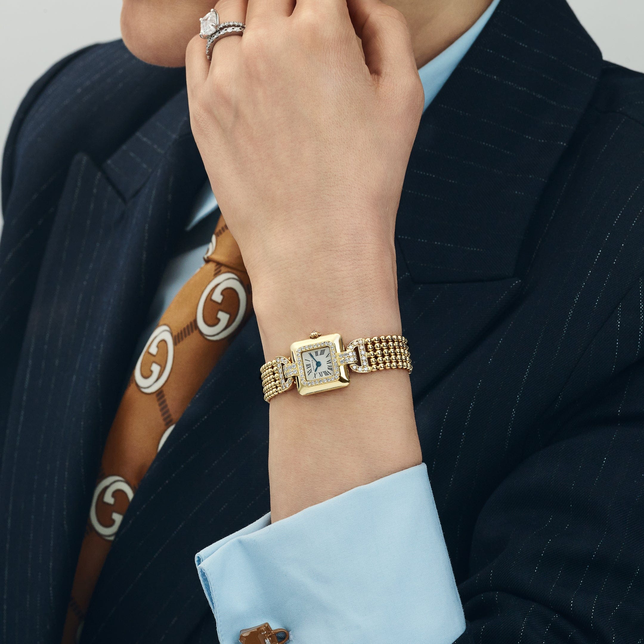 Cartier Trocadéro Vintage 'Ladies' Yellow Gold White Dial Diamond Bezel