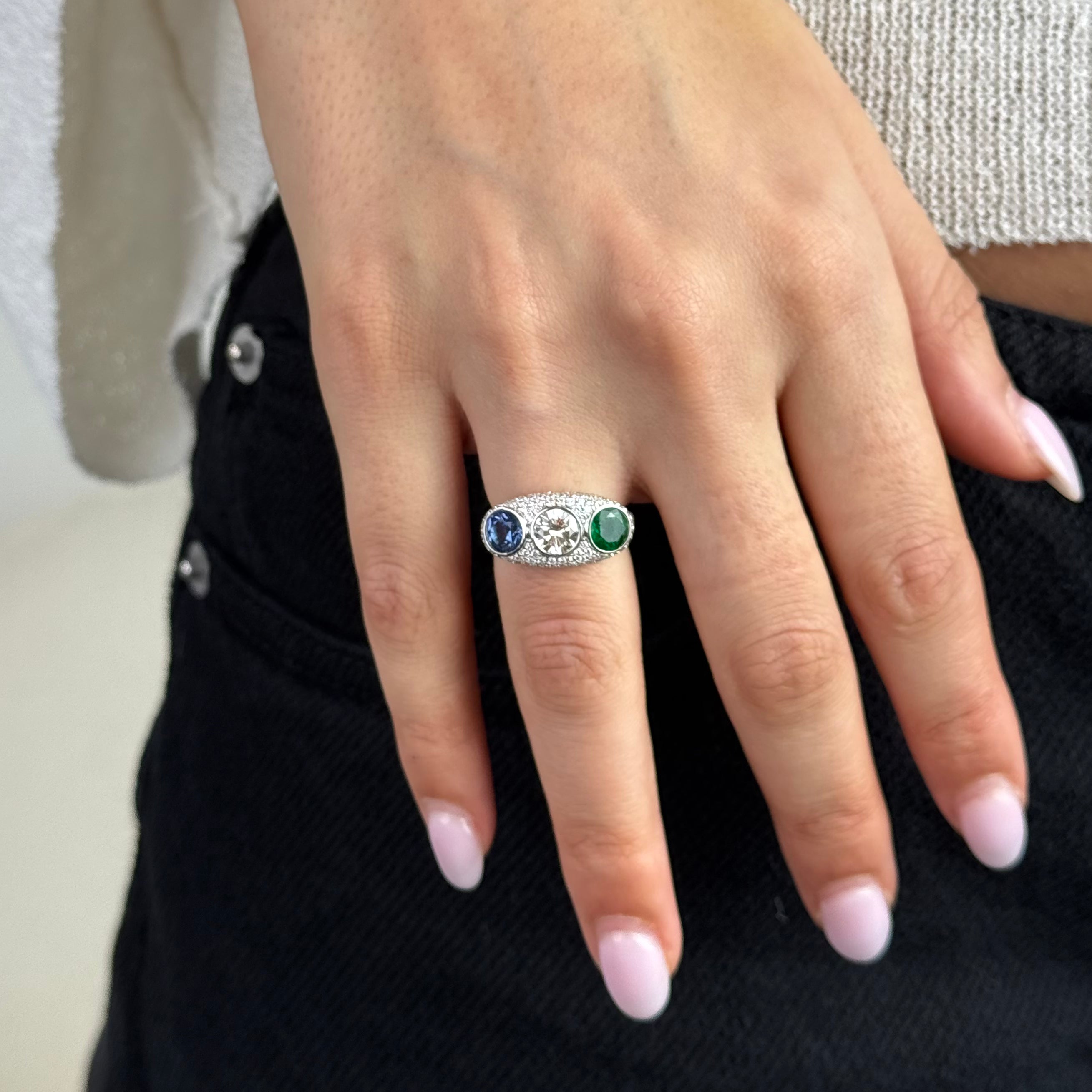 diamond-emerald-sapphire-three-stone-ring-jewels-aficionado-1225756269.heic