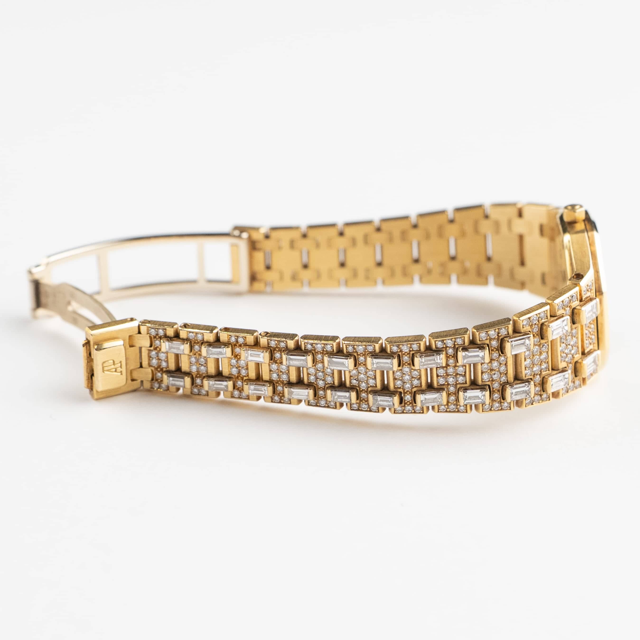 Audemars Piguet Royal Oak 56343BA.ZZ.0699BA.01 Vintage 'Ladies' Yellow Gold Diamond-Set Quartz
