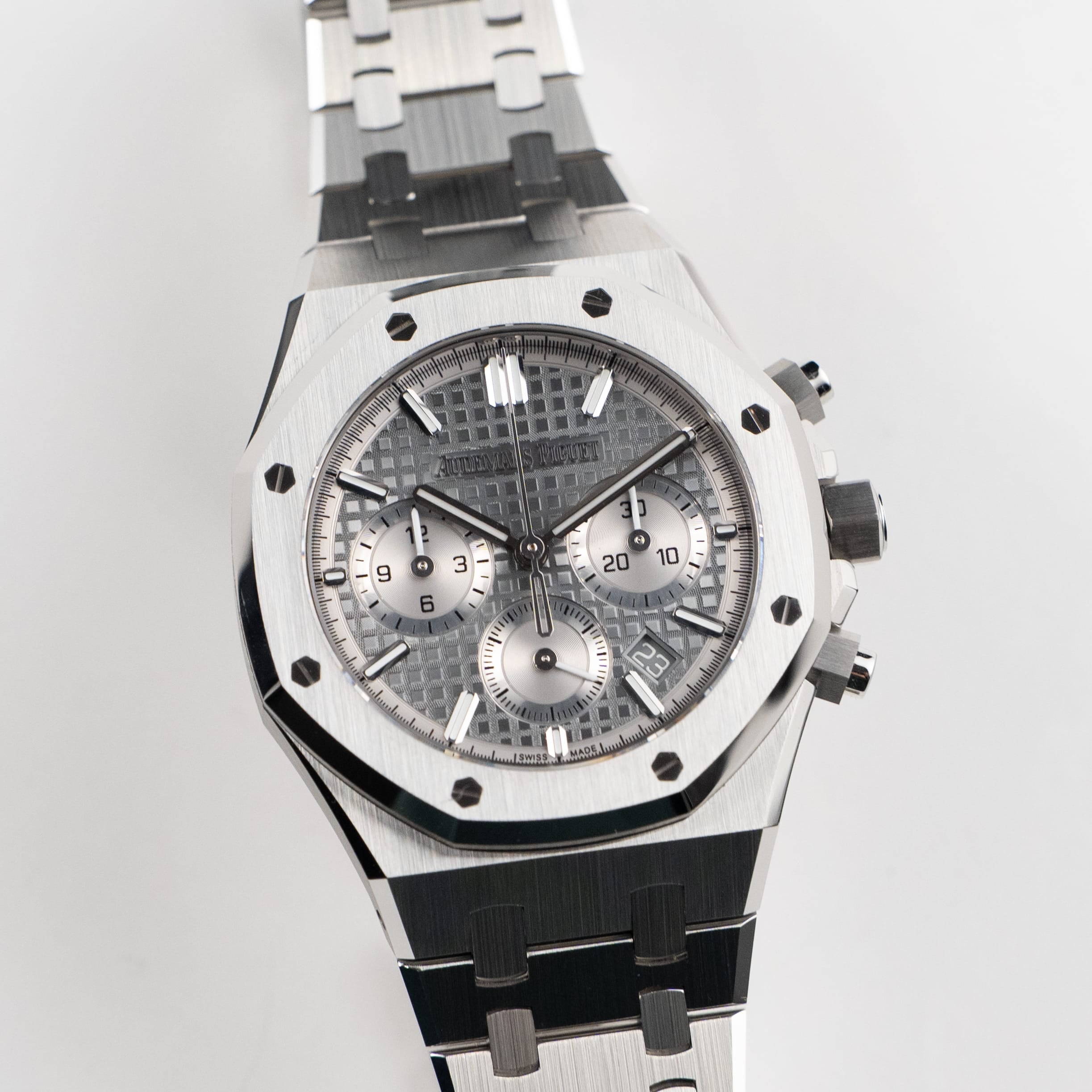 Audemars Piguet Royal Oak Chronograph 26715ST.OO.1356ST.02 Stainless Steel Grey Dial (2023)