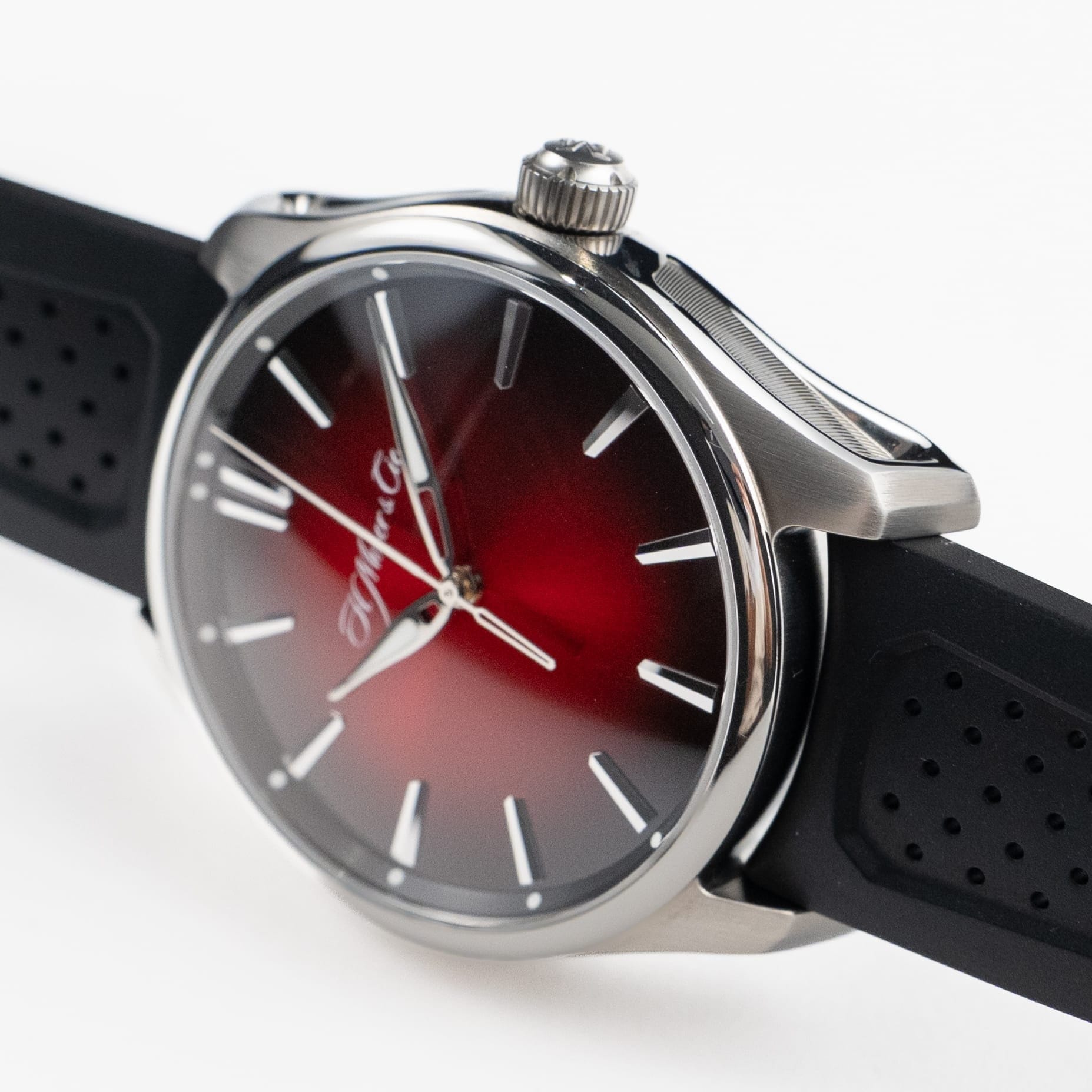 H. Moser & Cie 3200-1207 Pioneer Centre Seconds Swiss Stainless Steel Mad Red Dial (2025)