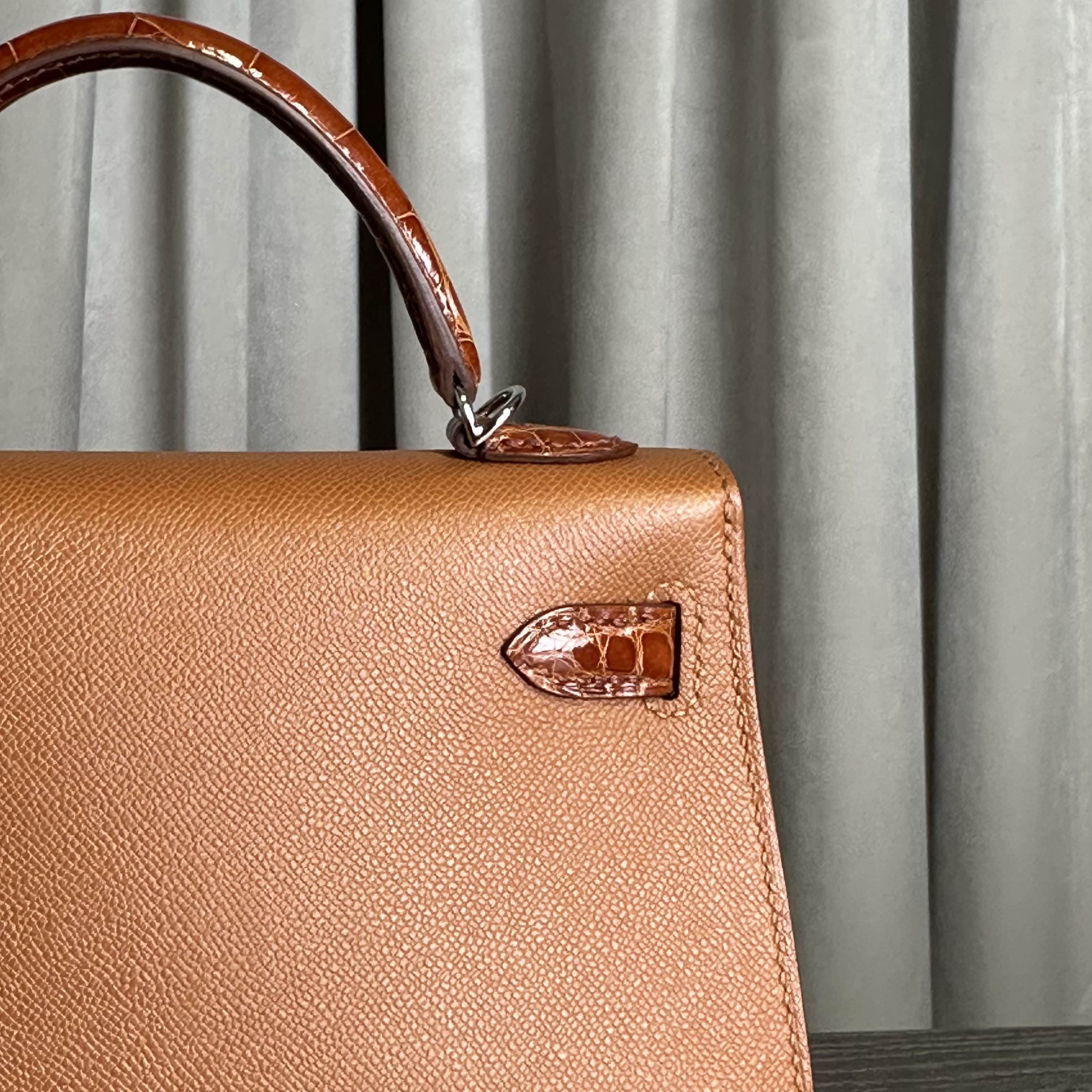 Hermès AQ Gold and Etrusque Mini Kelly 20 Madame Touch Alligator Mississippi Palladium Hardware