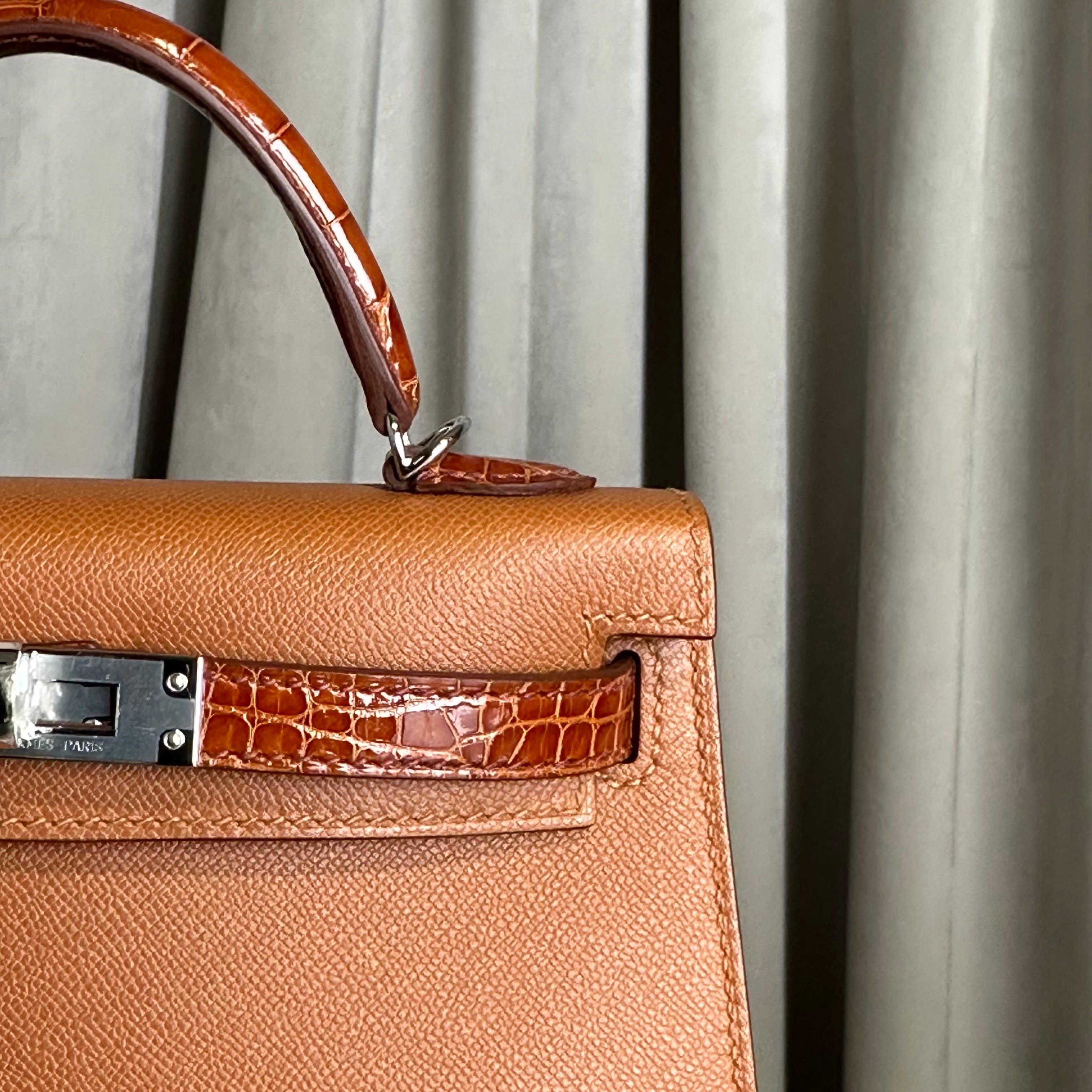 Hermès AQ Gold and Etrusque Mini Kelly 20 Madame Touch Alligator Mississippi Palladium Hardware
