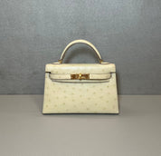 Hermès Beton / Craie Mini Kelly Sellier 20 Ostrich Gold Hardware