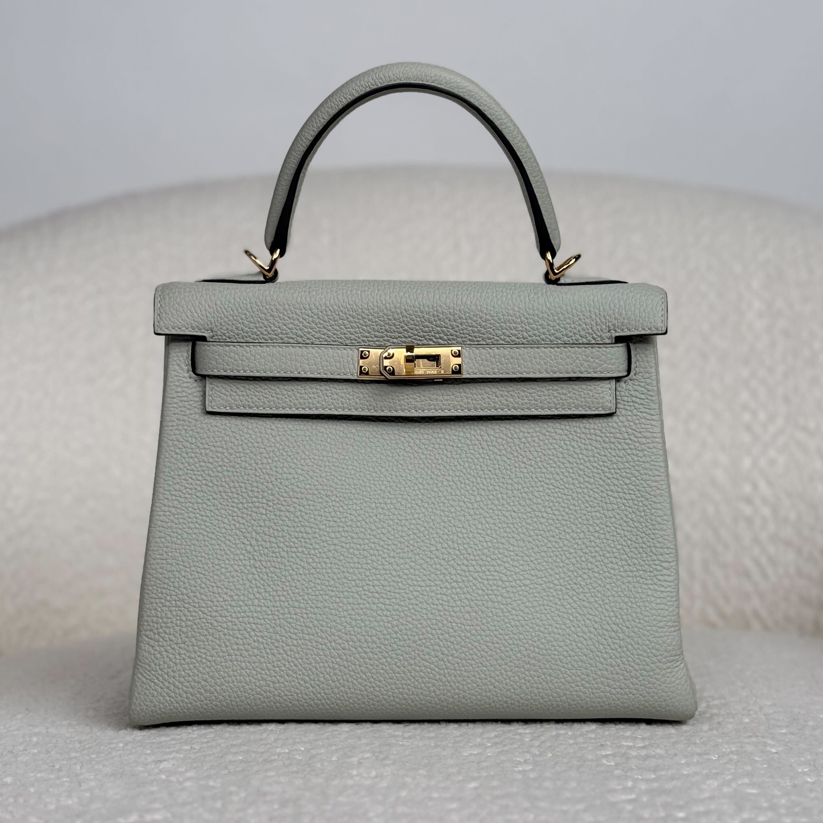 Hermès Bleu Glacier Kelly Retourne 25 Togo Gold Hardware