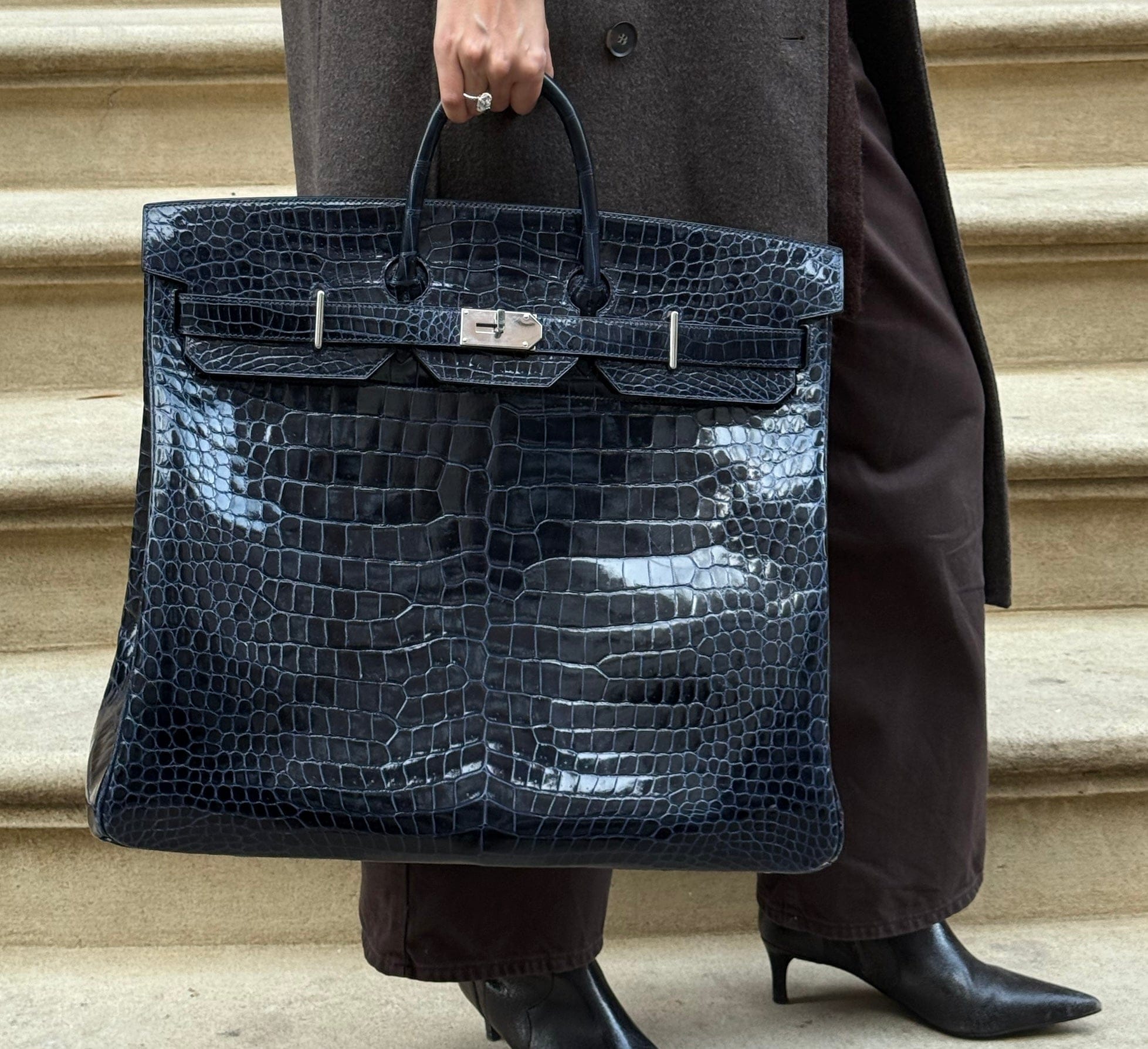 Hermès Bleu Marine Birkin HAC 50 Porosus Crocodile Palladium Hardware