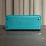 Hermès Blue Paon and Noir Kelly Sellier 25 Chevre Mysore Gold Hardware HSS