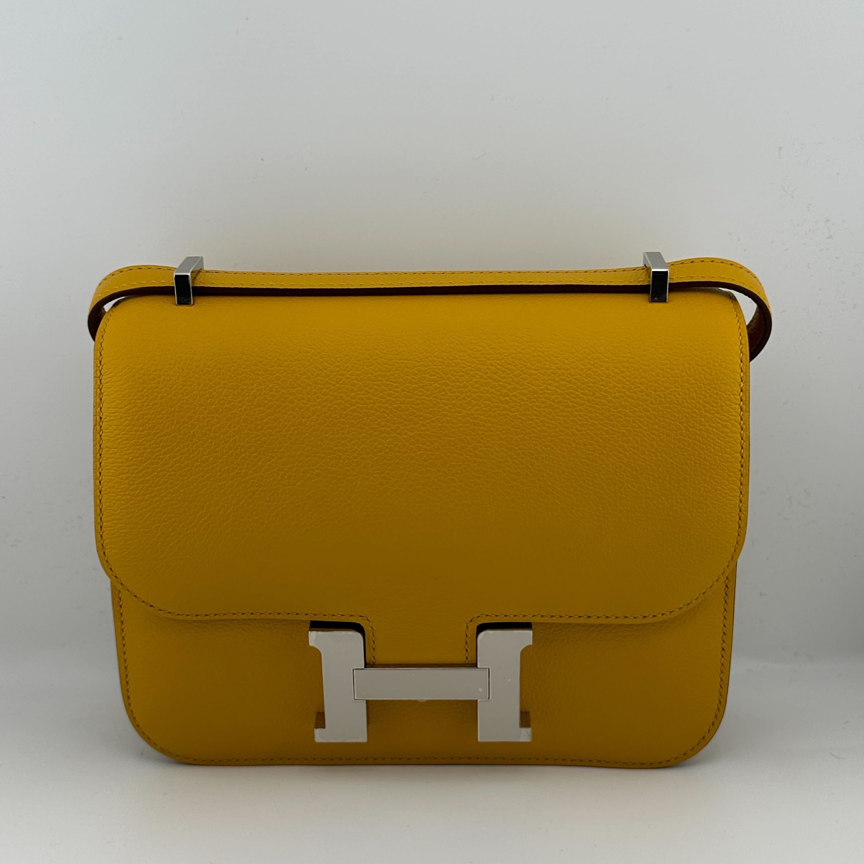 hermes-constance-18-verso-veau-evercolor-jaune-amber-rose-lipstick-palladium-hardware-hermes-1146593318.jpg