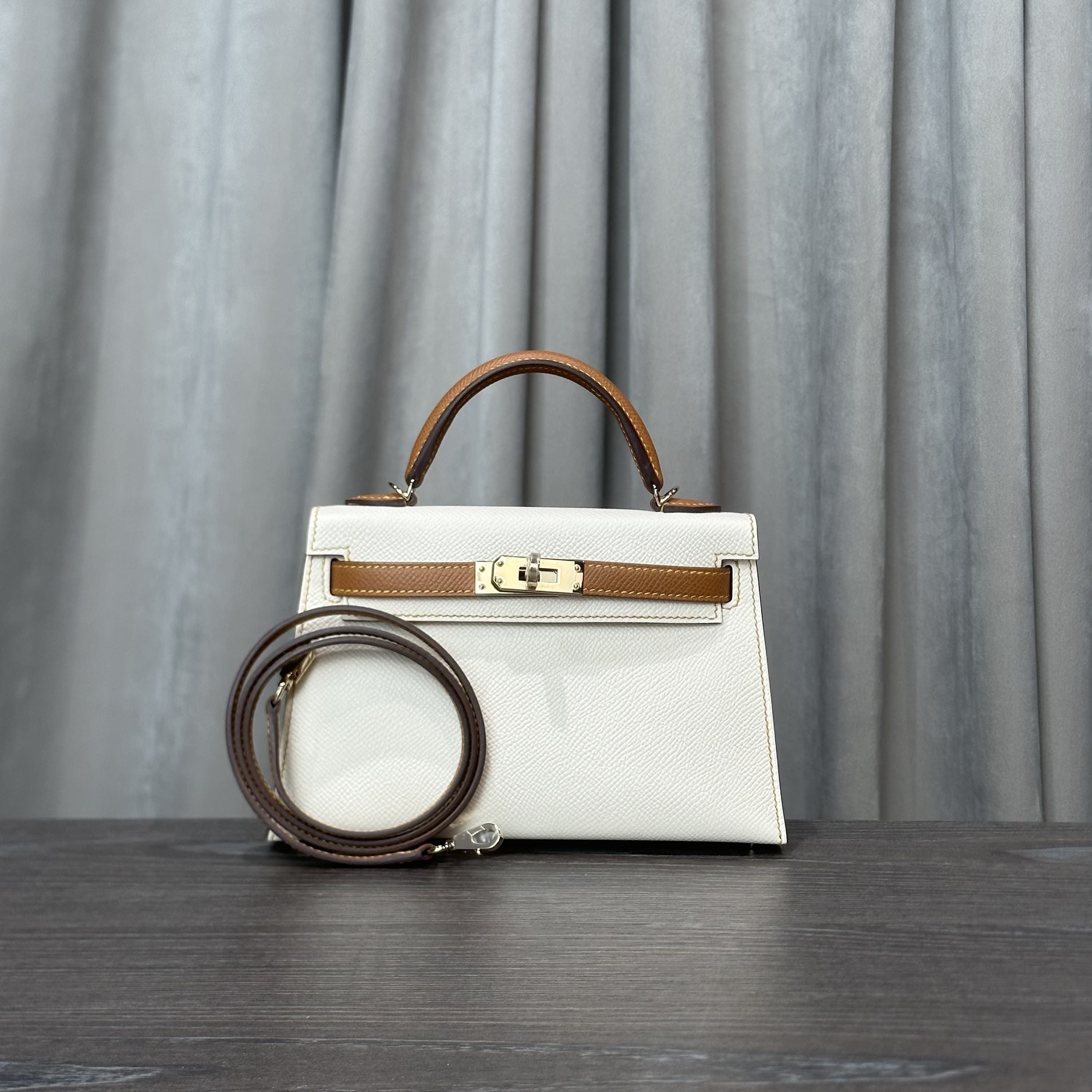 Hermès Special Order HSS | Shop Hermès Horse Shoe Stamp à La