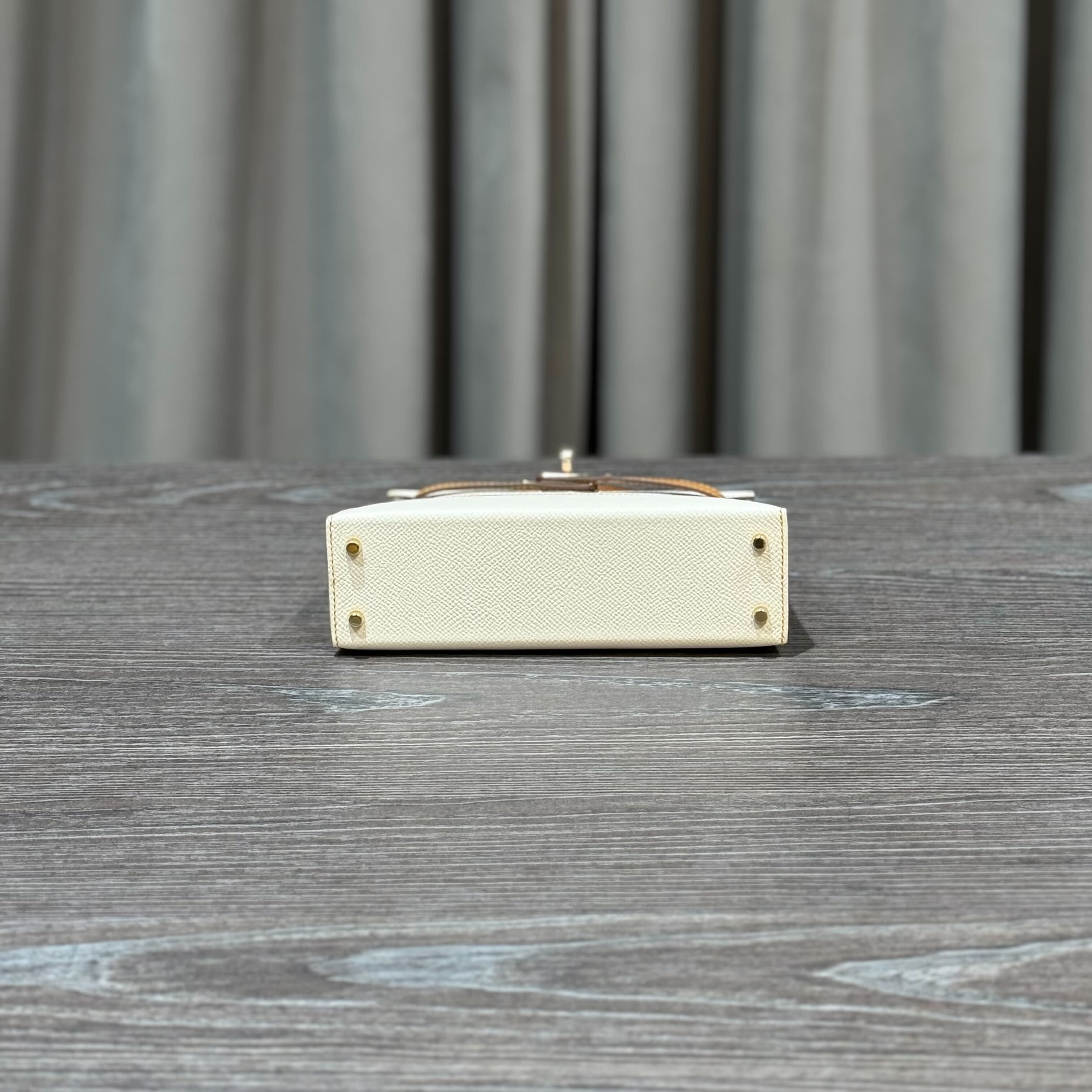 Hermès Craie Gold Mini Kelly 20 Sellier HSS Classic Skin Perso Palladium Hardware Special Order