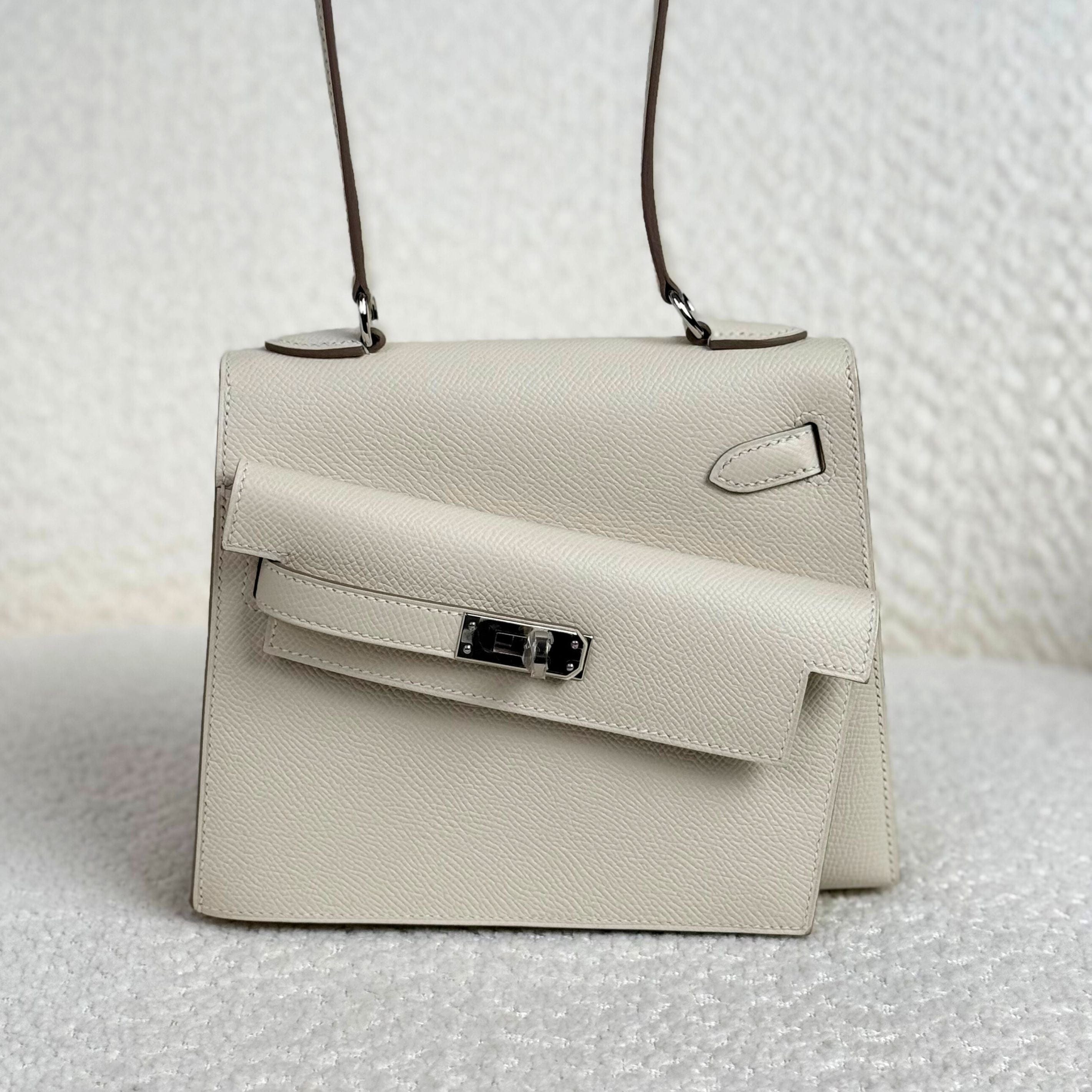 hermes-craie-mini-kelly-en-desordre-20-epsom-palladium-hardware-limited-edition-hermes-1216655907.jpg