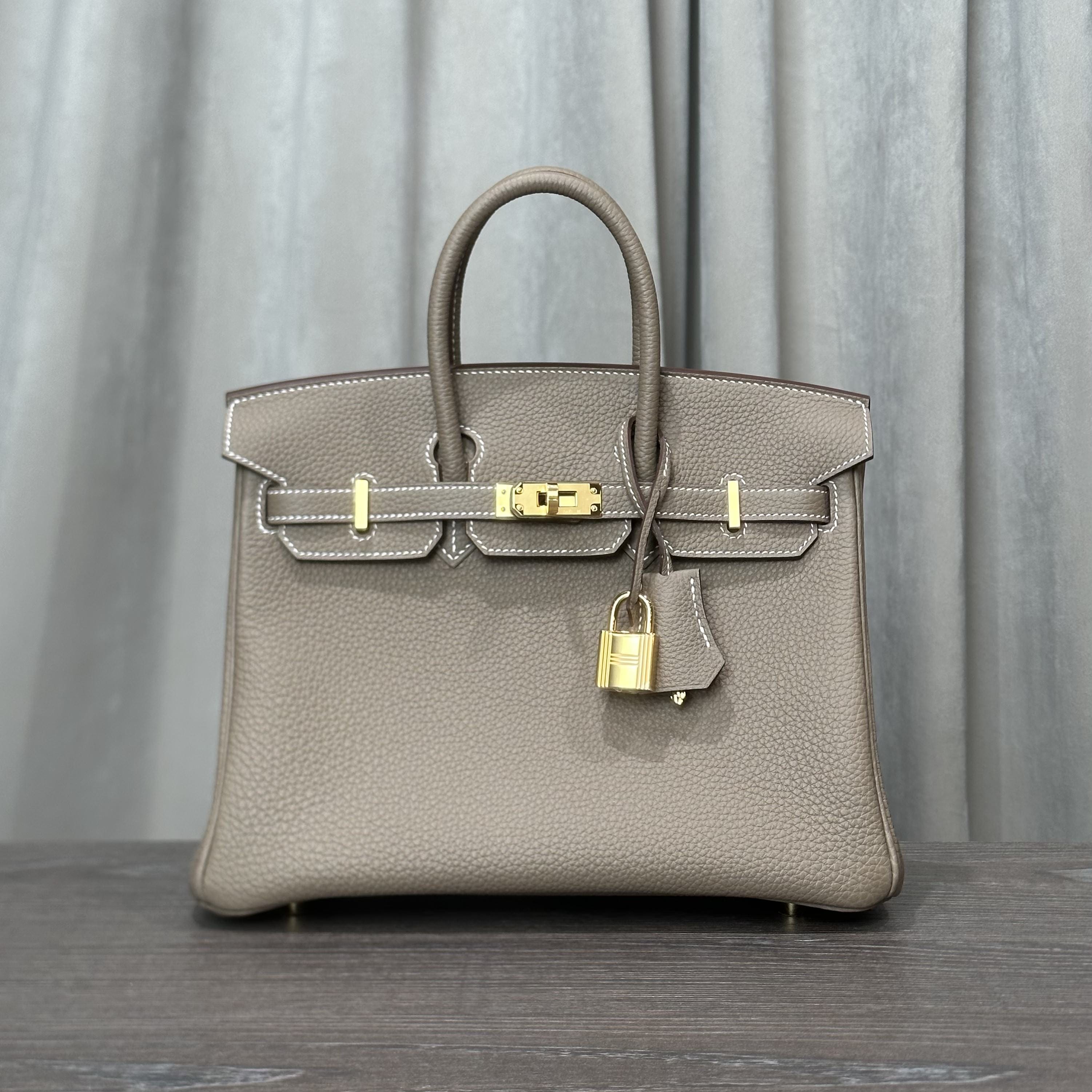 hermes-etoupe-birkin-25-togo-gold-hardware-hermes-1183766217.jpg