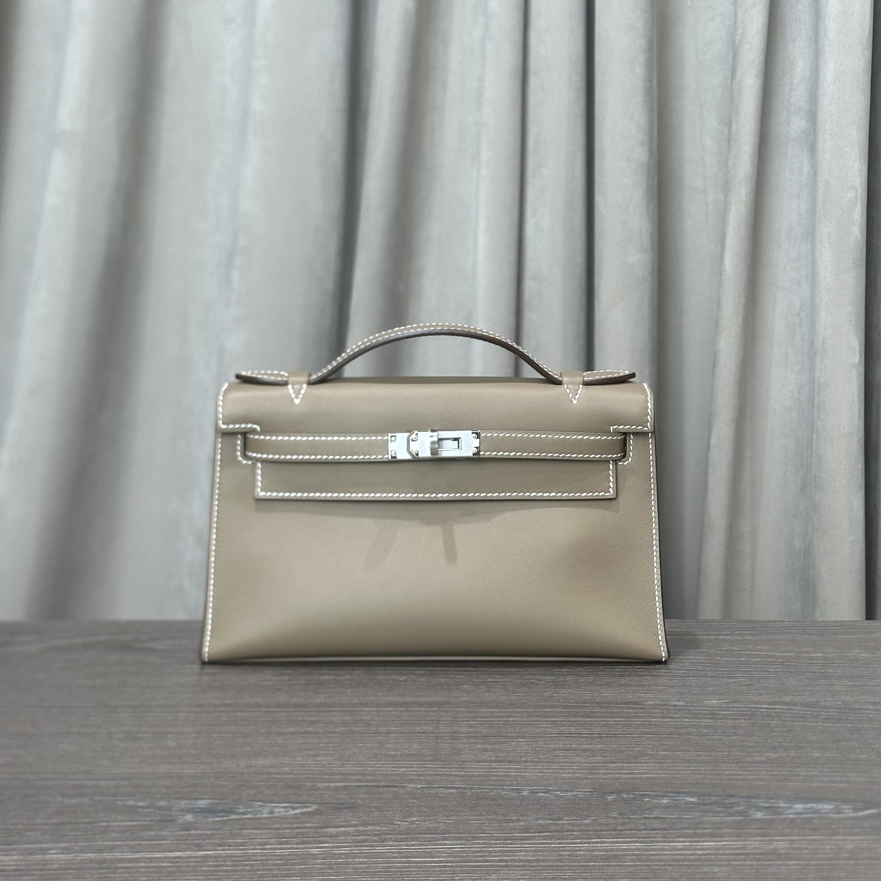 Hermès Etoupe Kelly Pochette Clutch Swift Calfskin Palladium Hardware
