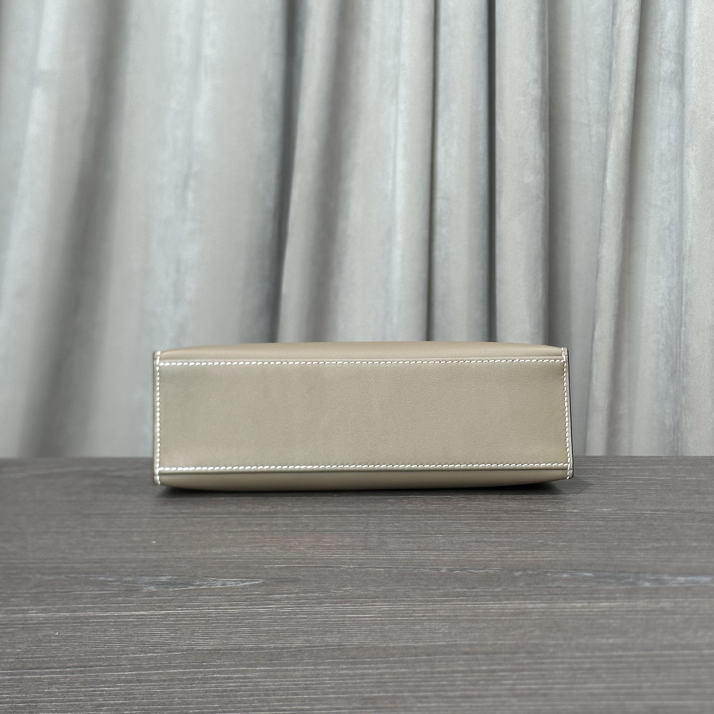 Hermès Etoupe Kelly Pochette Clutch Swift Calfskin Palladium Hardware