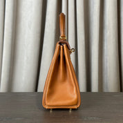 Hermès Fauve Kelly 25 Retourne Barenia Fauborg Calfskin Gold Hardware
