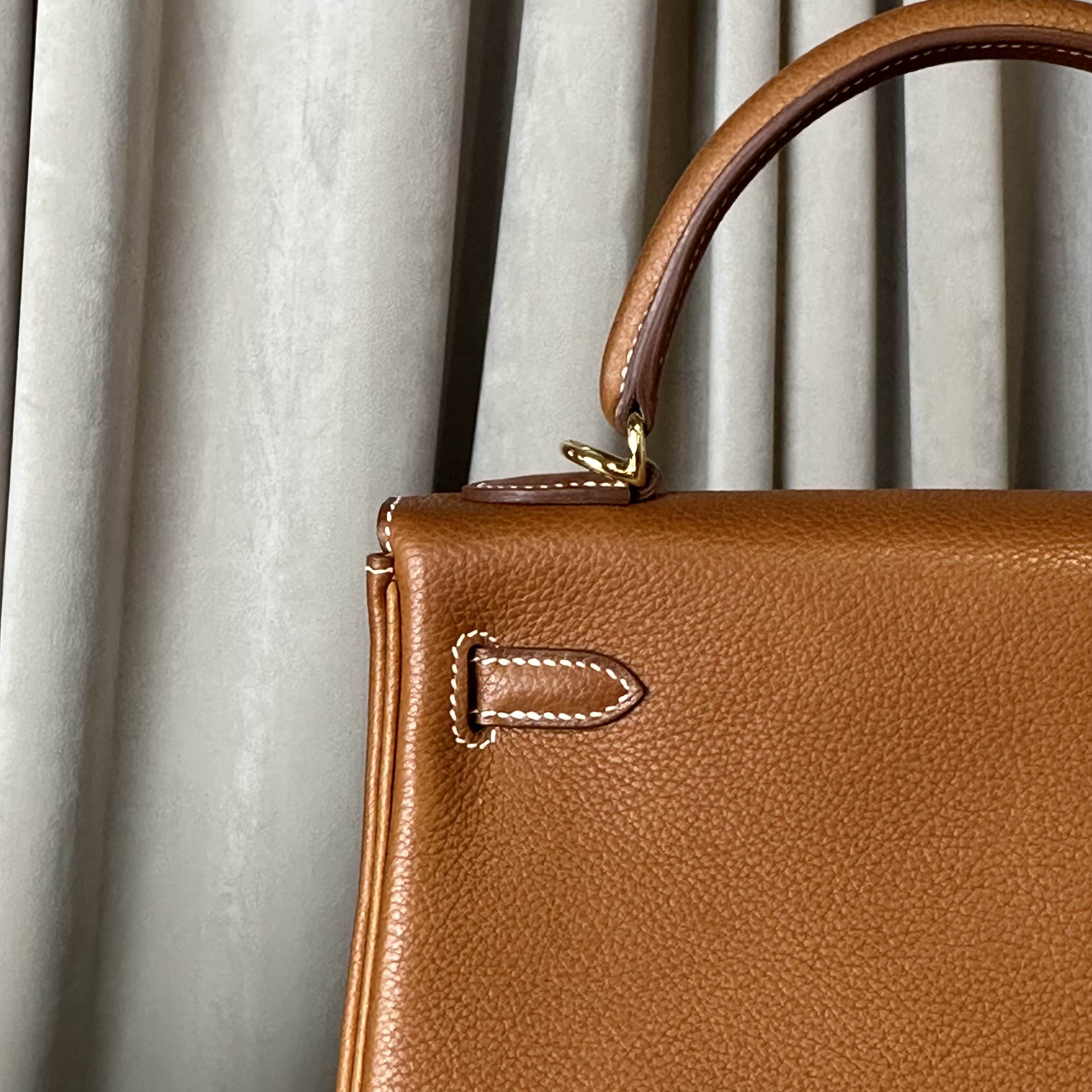 Hermès Fauve Kelly 25 Retourne Barenia Fauborg Calfskin Gold Hardware