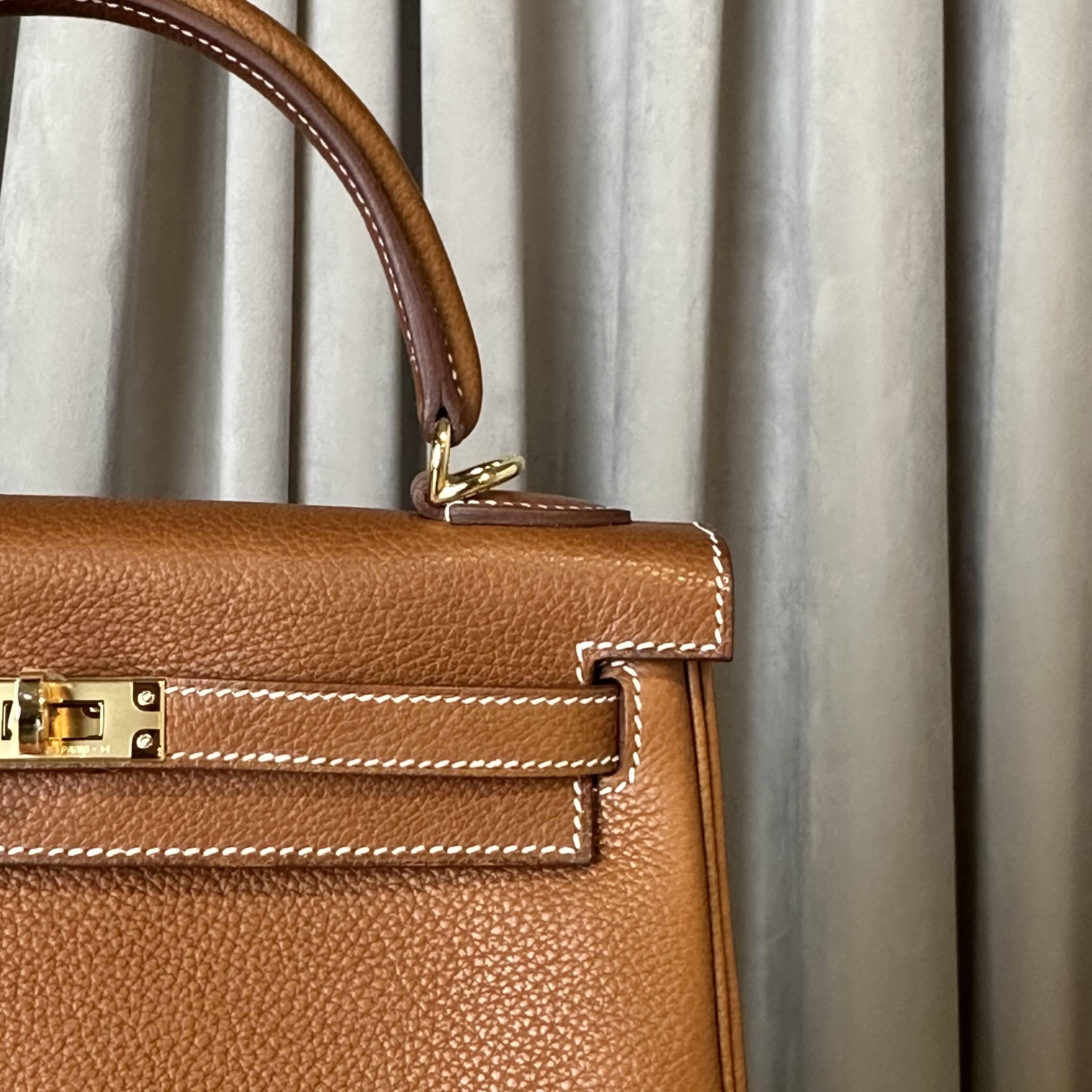 Hermès Fauve Kelly 25 Retourne Barenia Fauborg Calfskin Gold Hardware