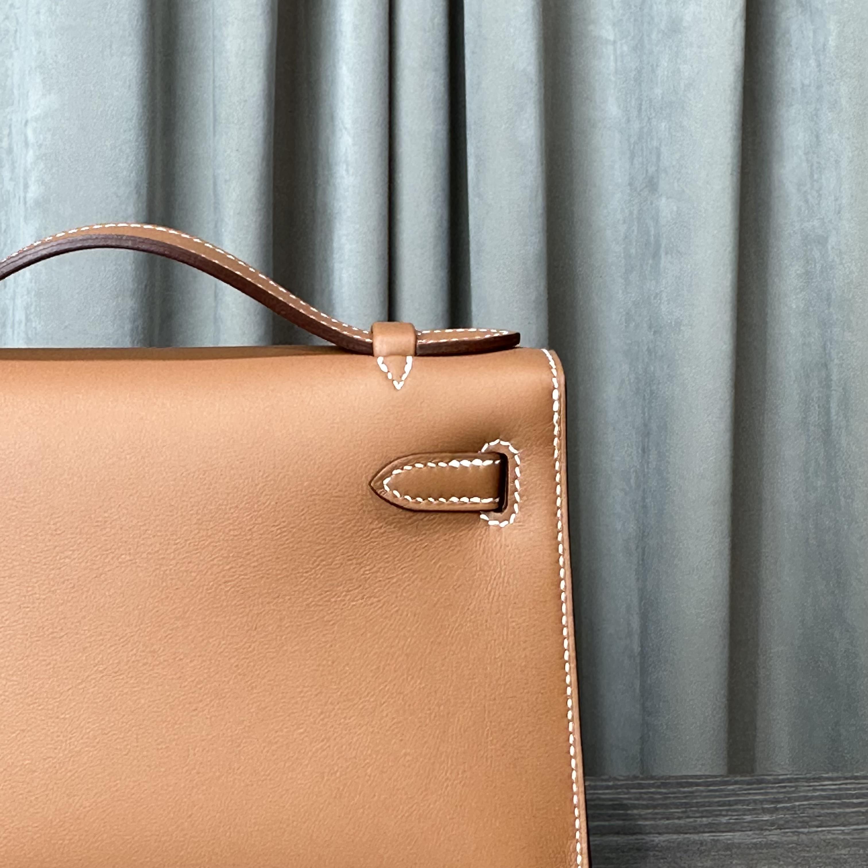 Hermès Gold Kelly Pochette Clutch Swift Gold Hardware