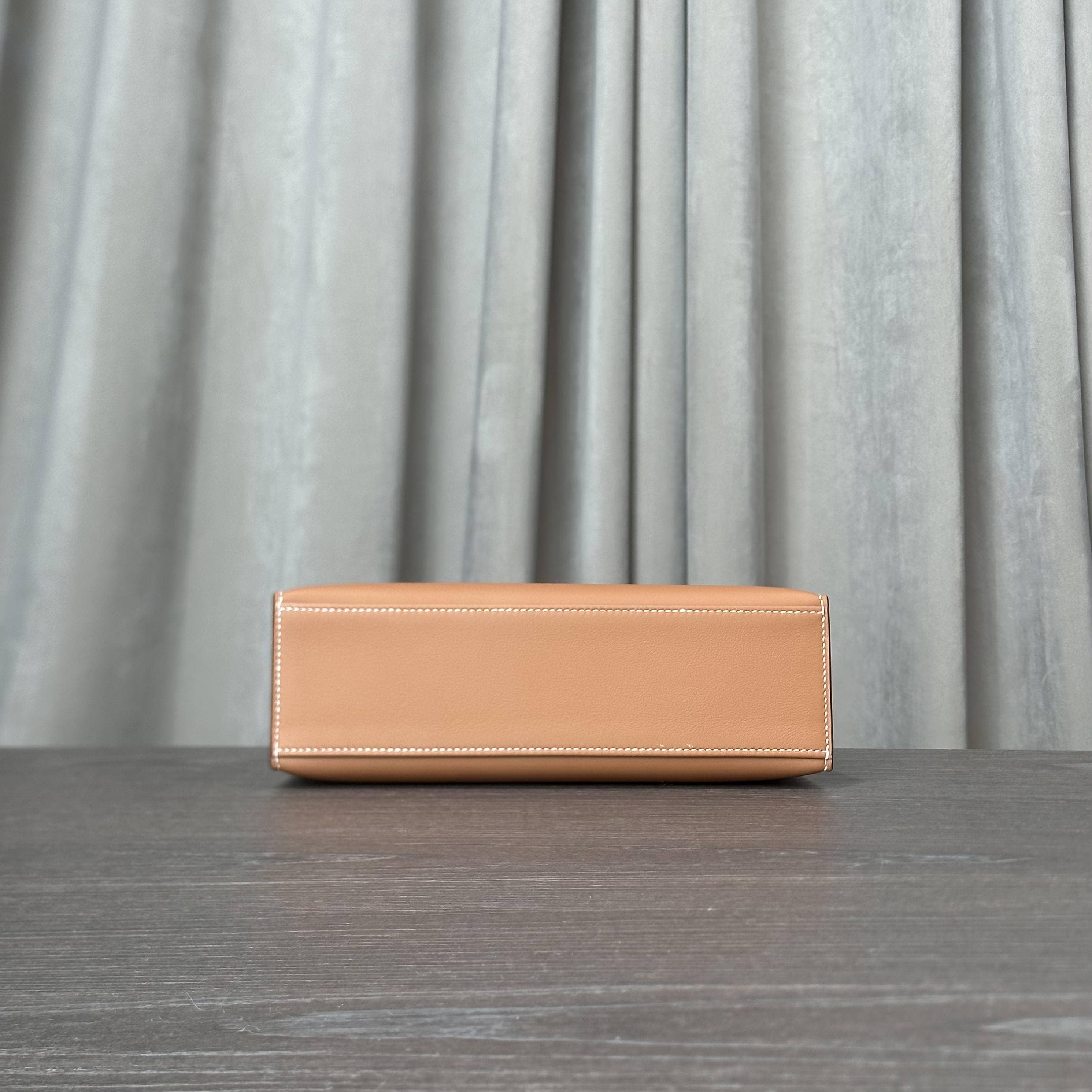 Hermès Gold Kelly Pochette Clutch Swift Gold Hardware