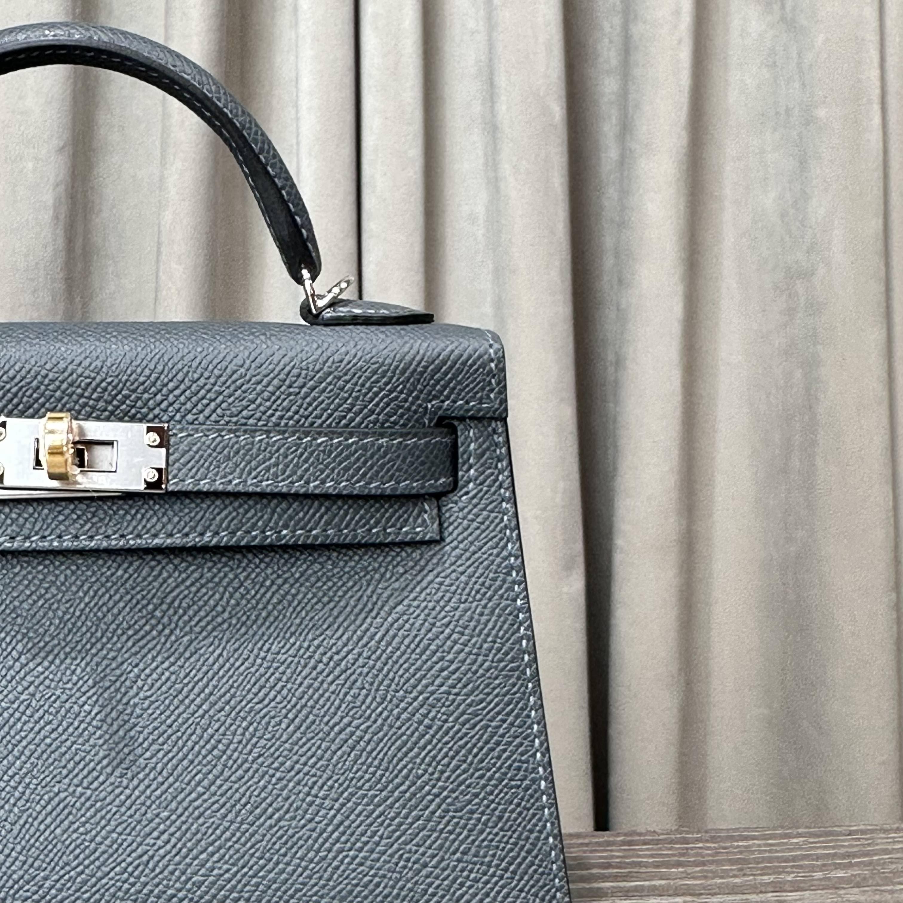 Hermès Gris Misty Mini Kelly 20 Sellier Epsom Electrum Hardware