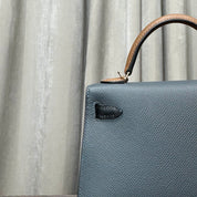 Hermès Gris Misty Noir Alezan Mini Kelly 20 Sellier Tricolore Epsom Permabrass Hardware