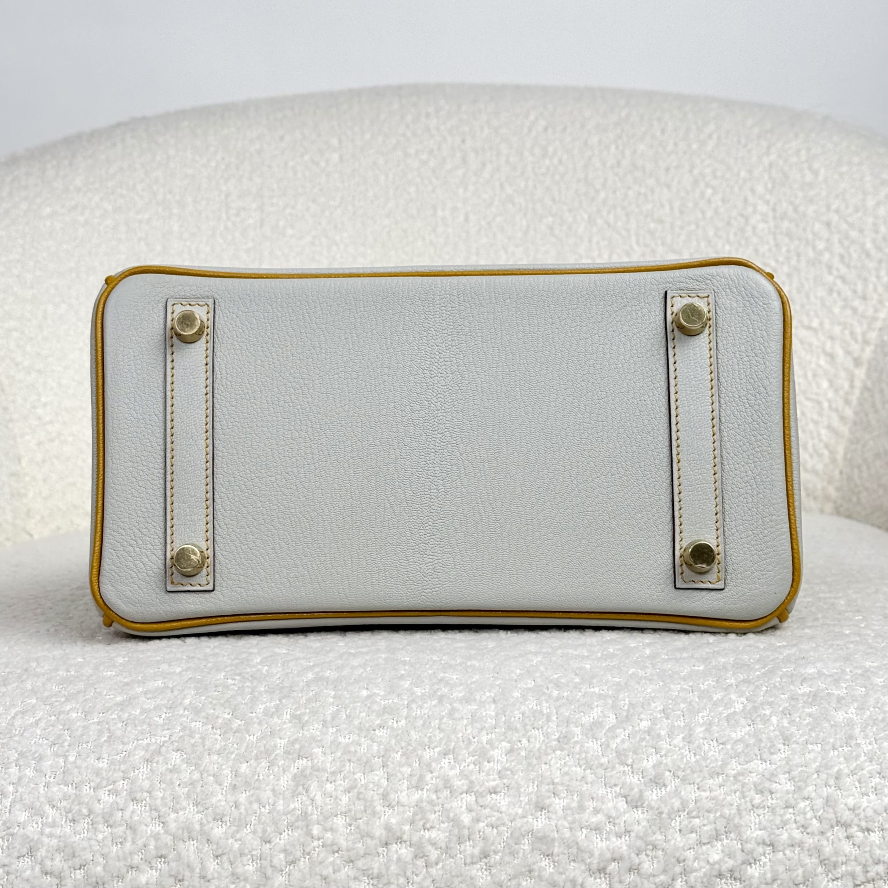 Hermès Gris Perle and Jaune Amber Birkin 25 Chèvre Mysore Brushed Gold Hardware HSS