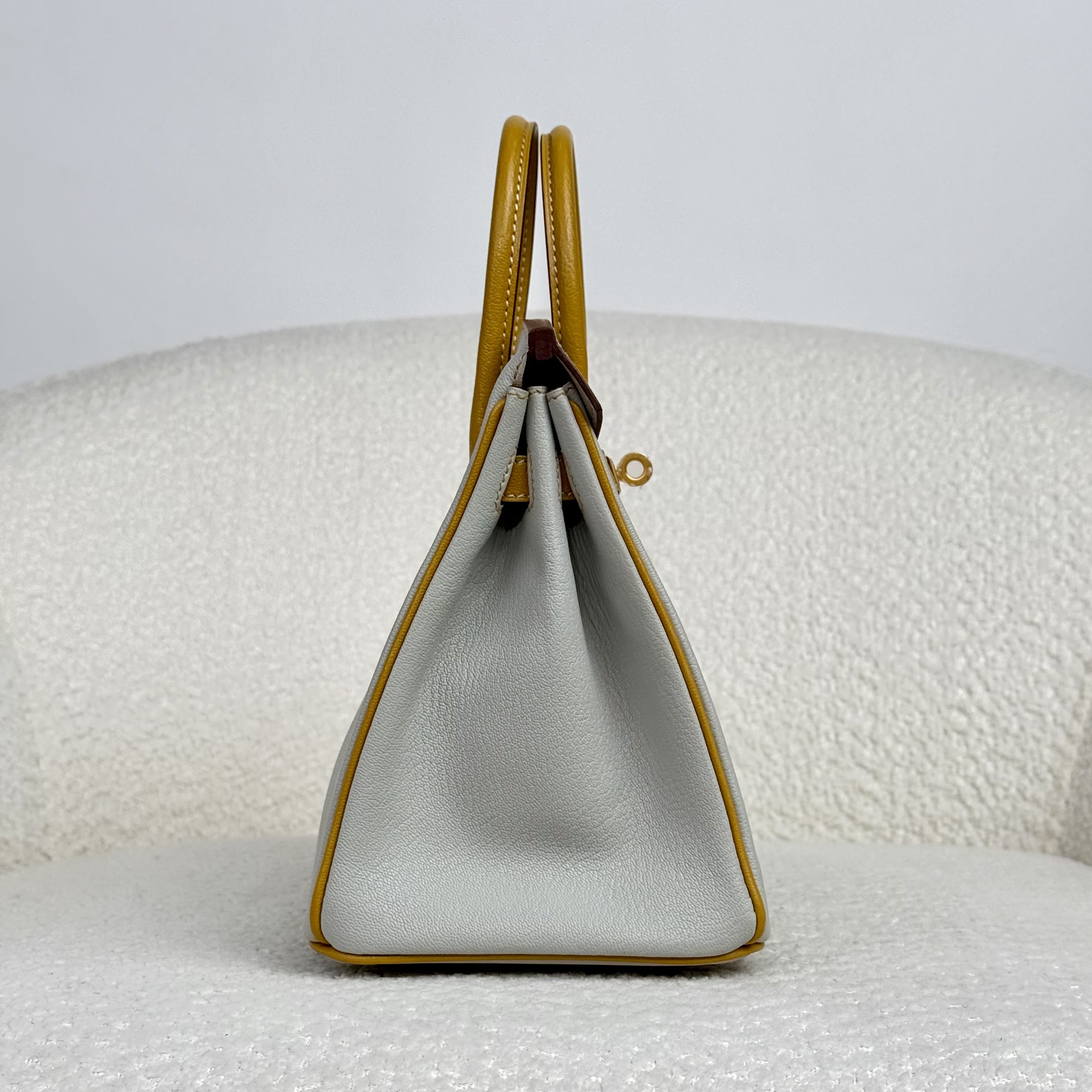 Hermès Gris Perle and Jaune Amber Birkin 25 Chèvre Mysore Brushed Gold Hardware HSS