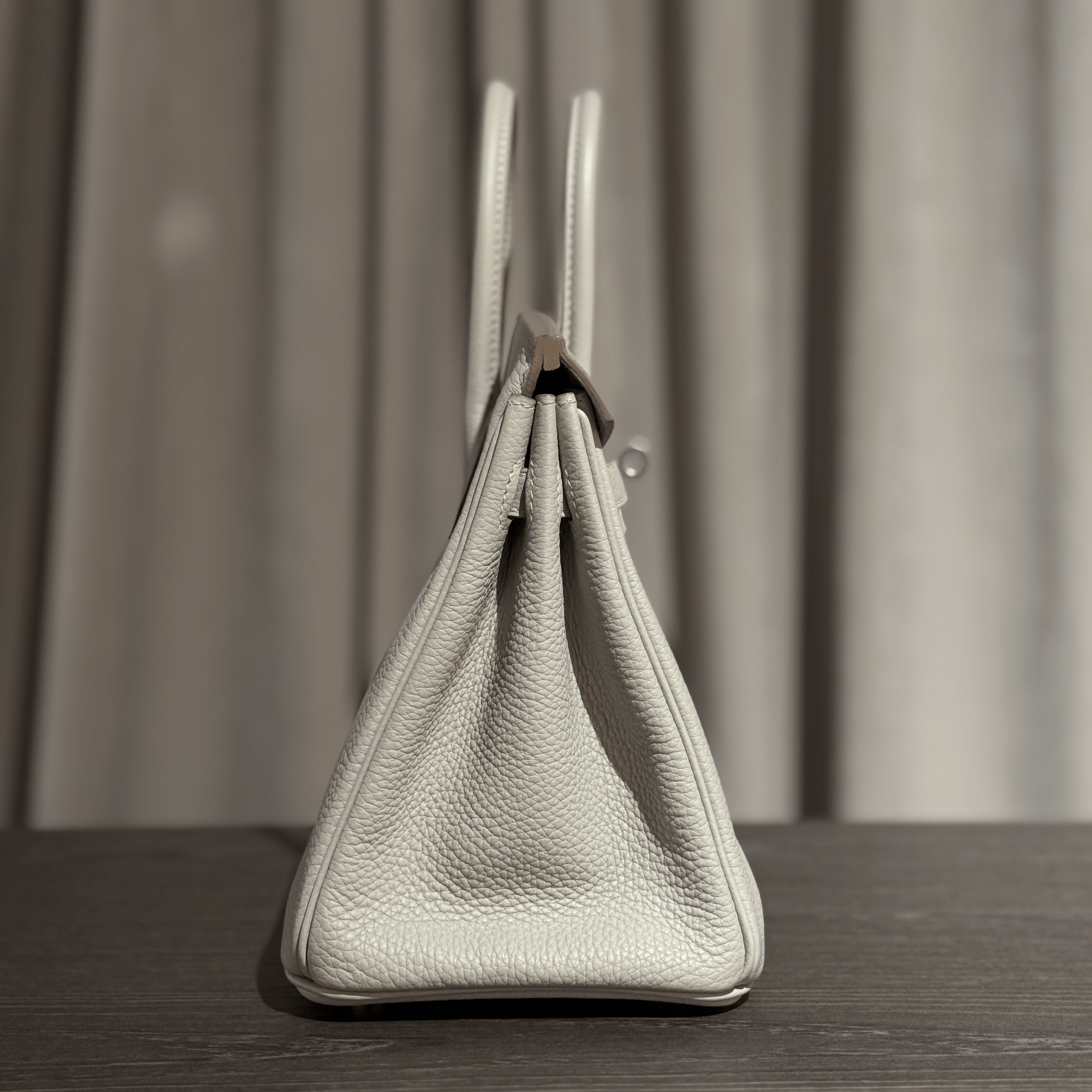 Hermès Gris Perle and Nata Birkin 25 Verso Togo Palladium Hardware