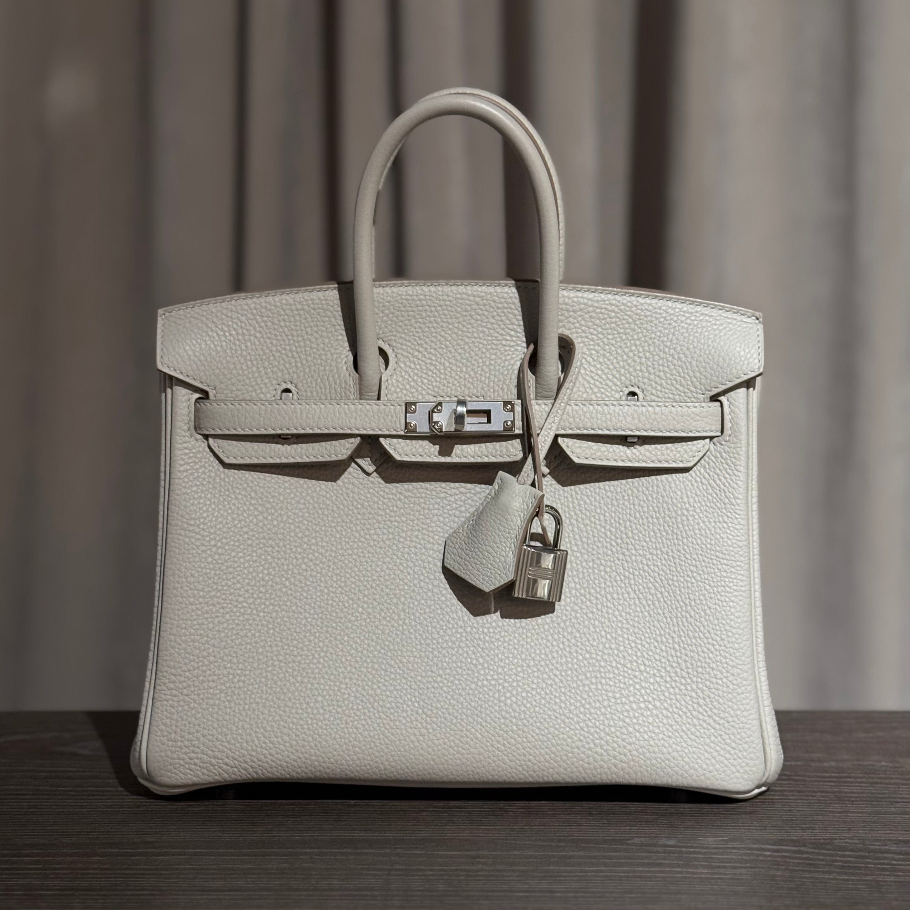Hermès Gris Perle and Nata Birkin 25 Verso Togo Palladium Hardware