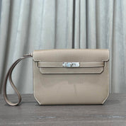 Hermès Kelly Depeches 25 Etoupe Togo Clutch Palladium Hardware